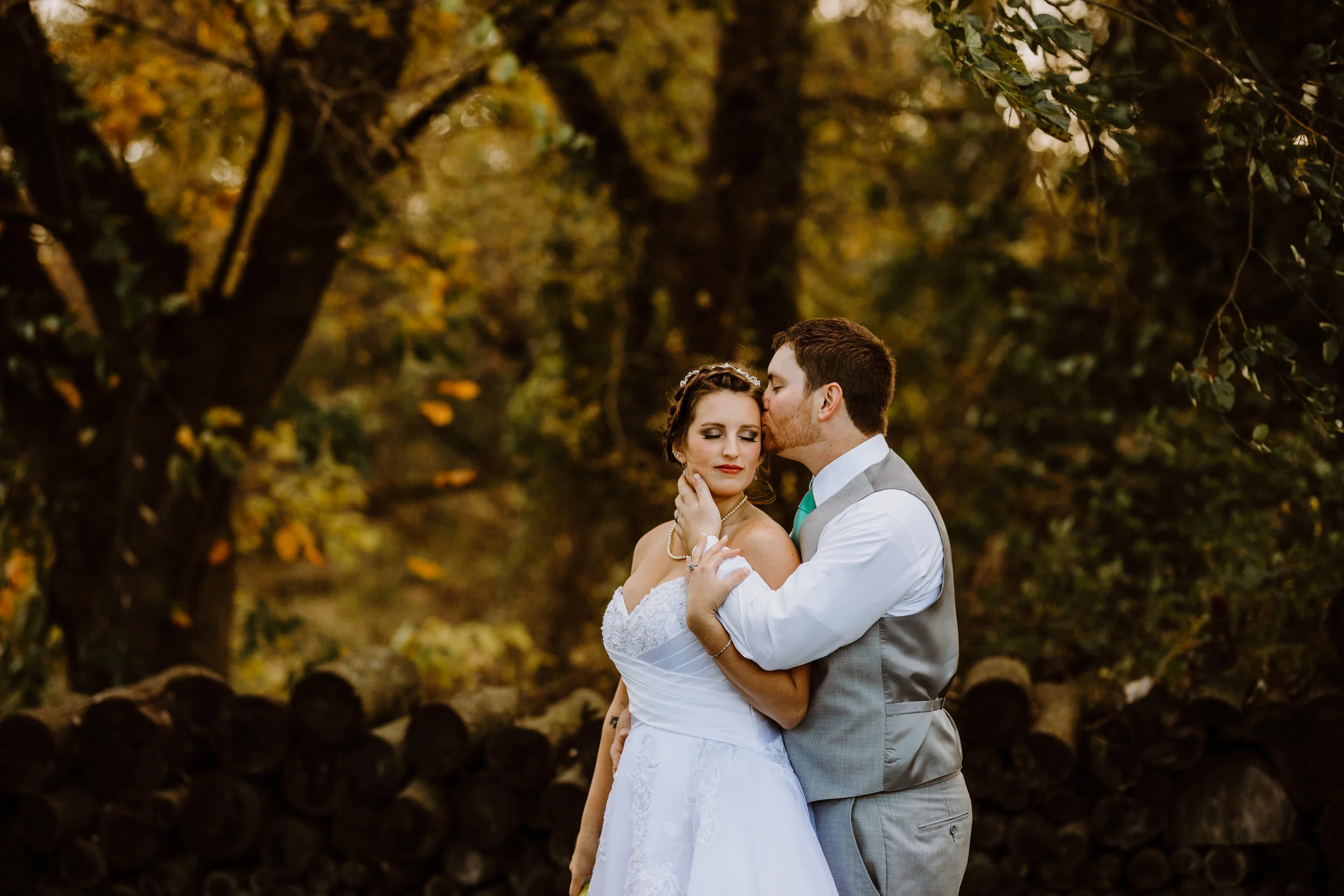 Gorgeous Wedding Photos - A Pennsylvania Barn Swallow Farm Wedding