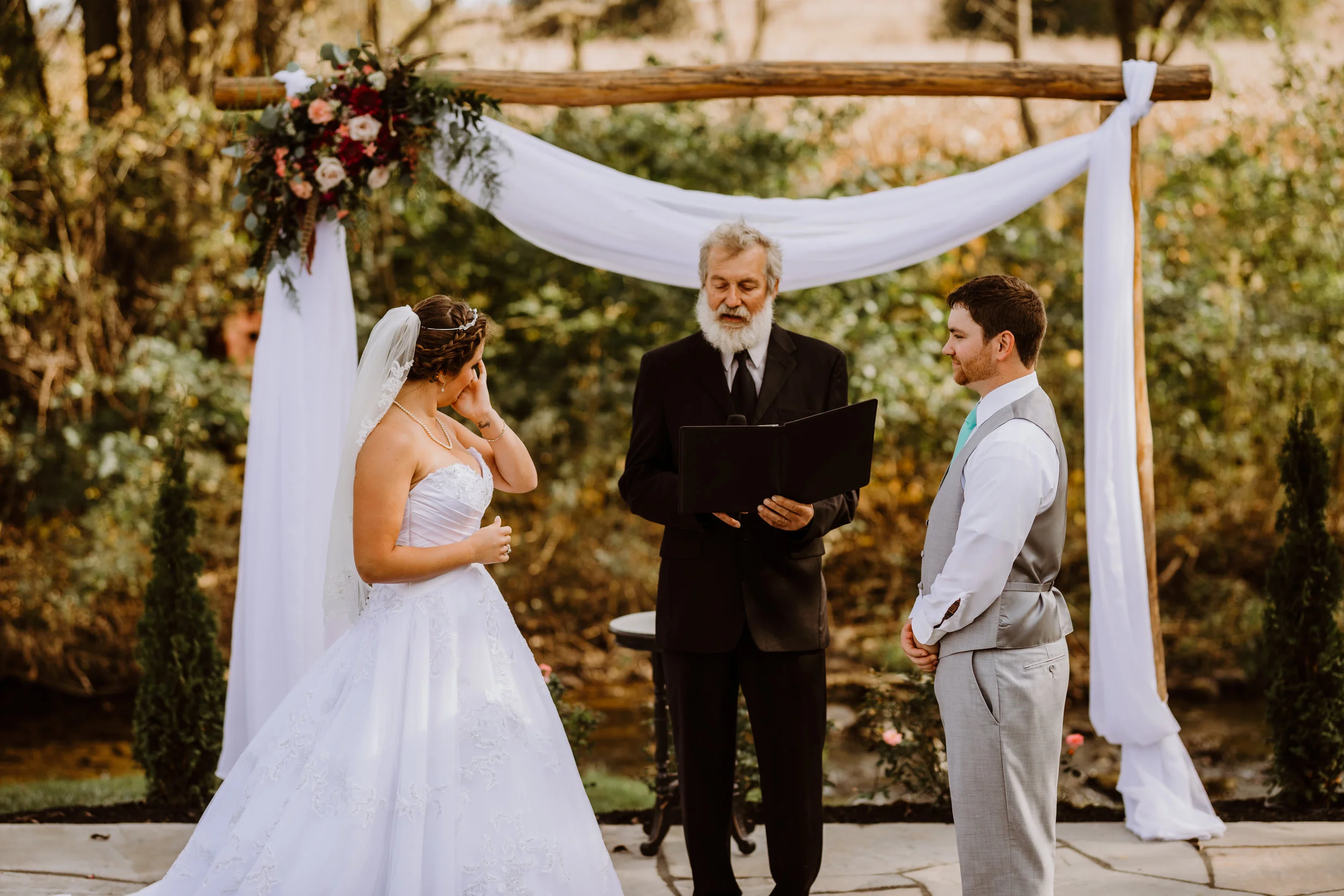 Gorgeous Wedding Photos - A Pennsylvania Barn Swallow Farm Wedding