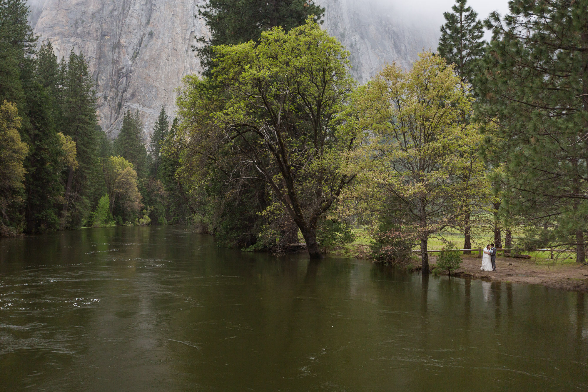 Gorgeous Wedding Photos - Gorgeous Yosemite Wedding Venues