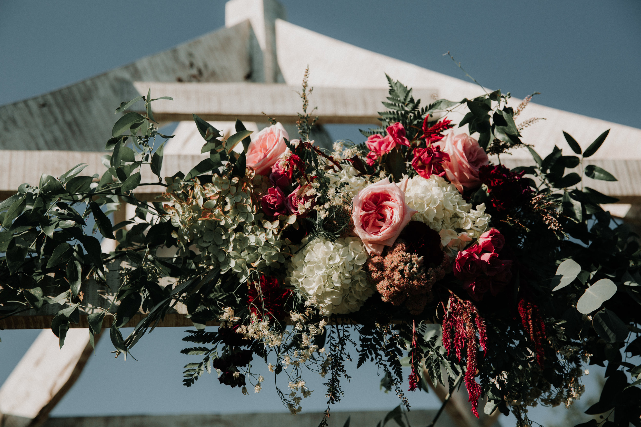 Gorgeous Barn Wedding Decor - Athens, Tennessee Barn Wedding -- The Overwhelmed Bride Wedding Blog