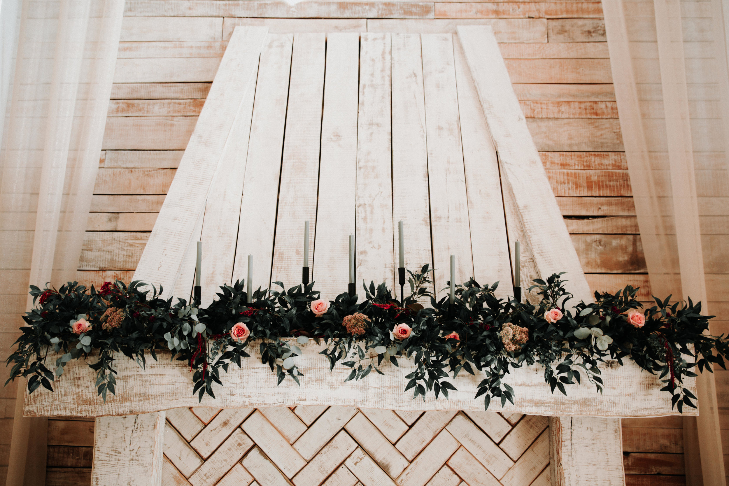 Gorgeous Barn Wedding Decor - Athens, Tennessee Barn Wedding -- The Overwhelmed Bride Wedding Blog