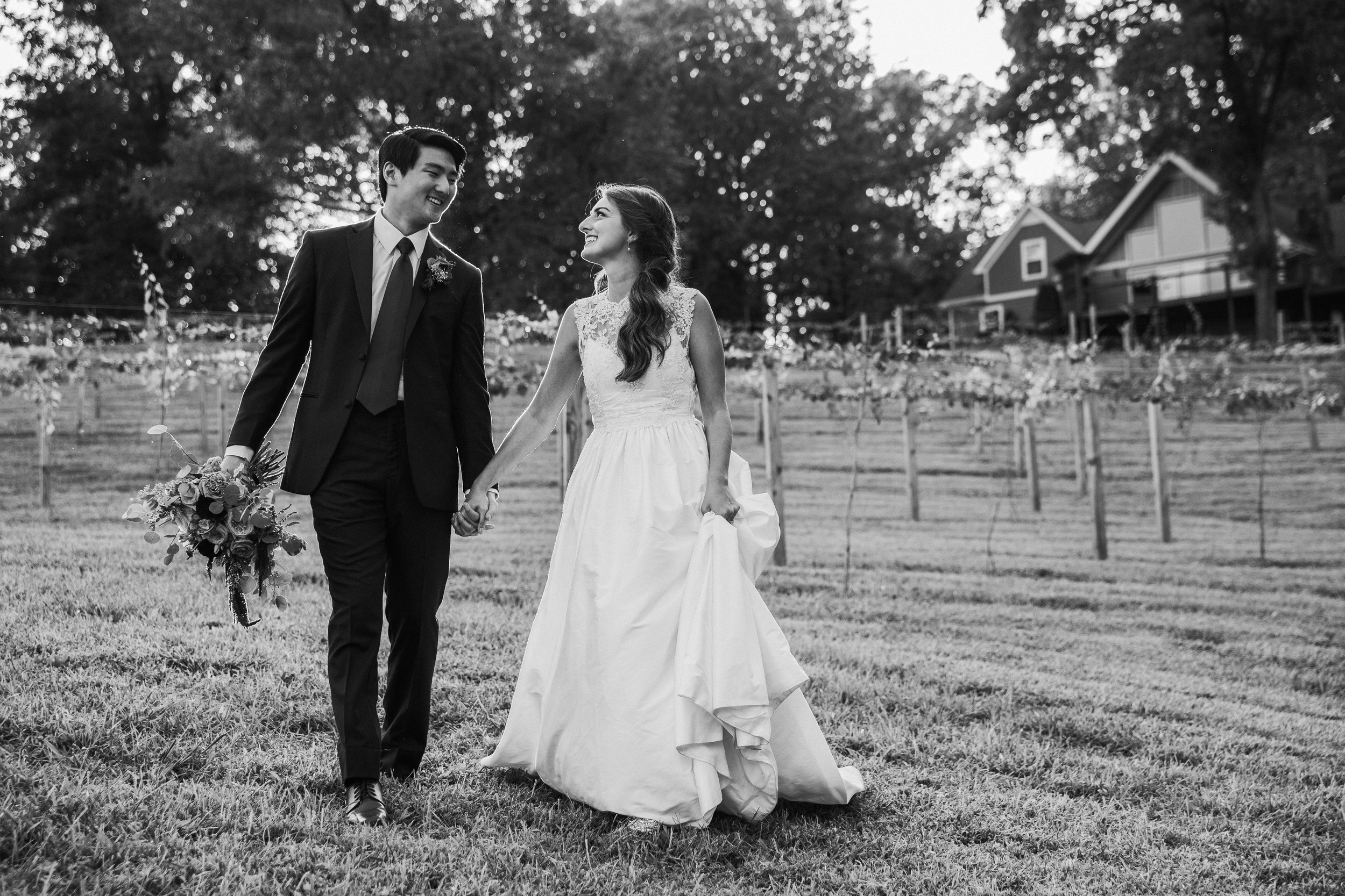 Gorgeous Wedding Photos - Athens, Tennessee Barn Wedding -- The Overwhelmed Bride Wedding Blog