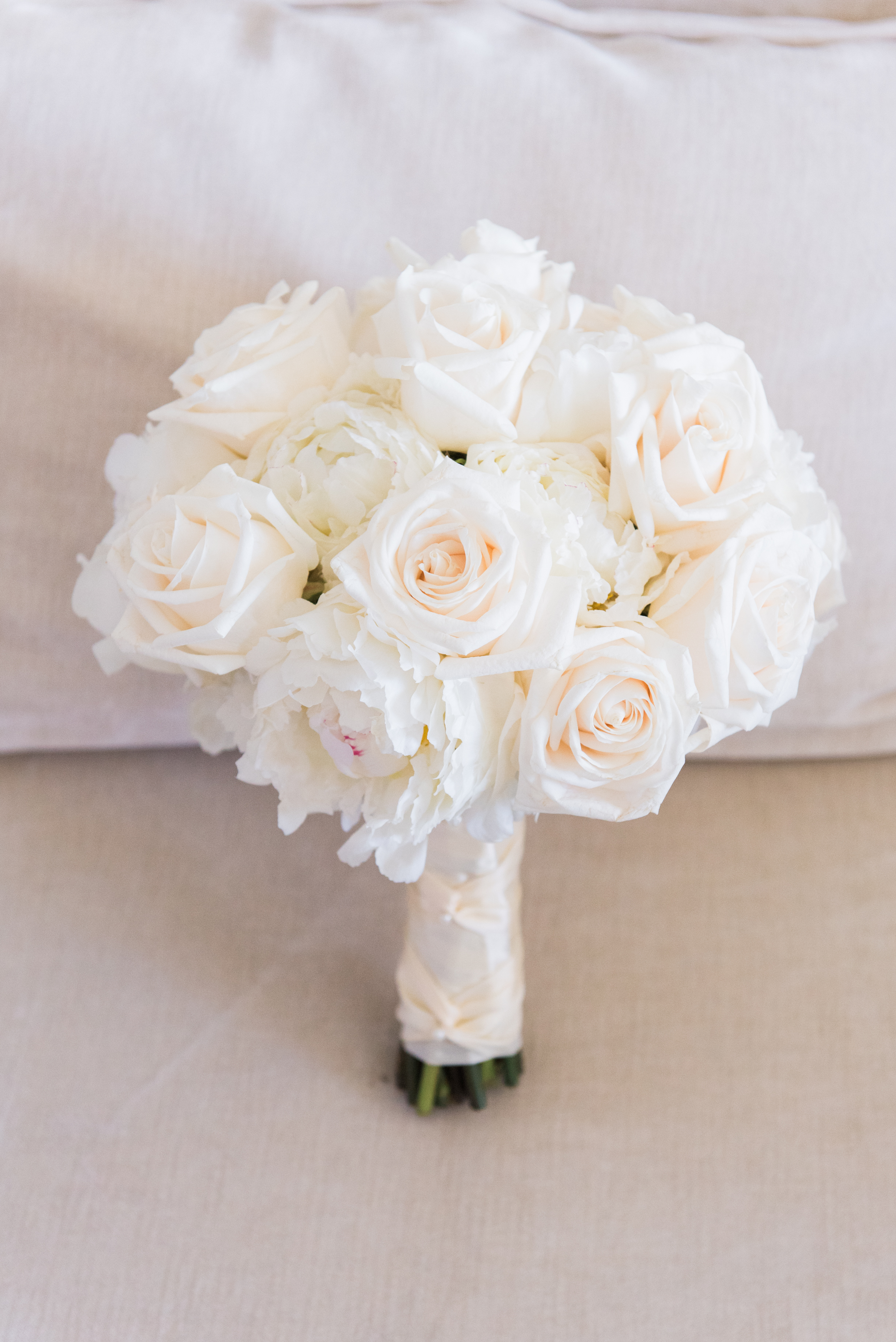 All White Wedding Bouquet - Flagler Museum Palm Beach Wedding Venue - The Overwhelmed Bride Wedding Blog