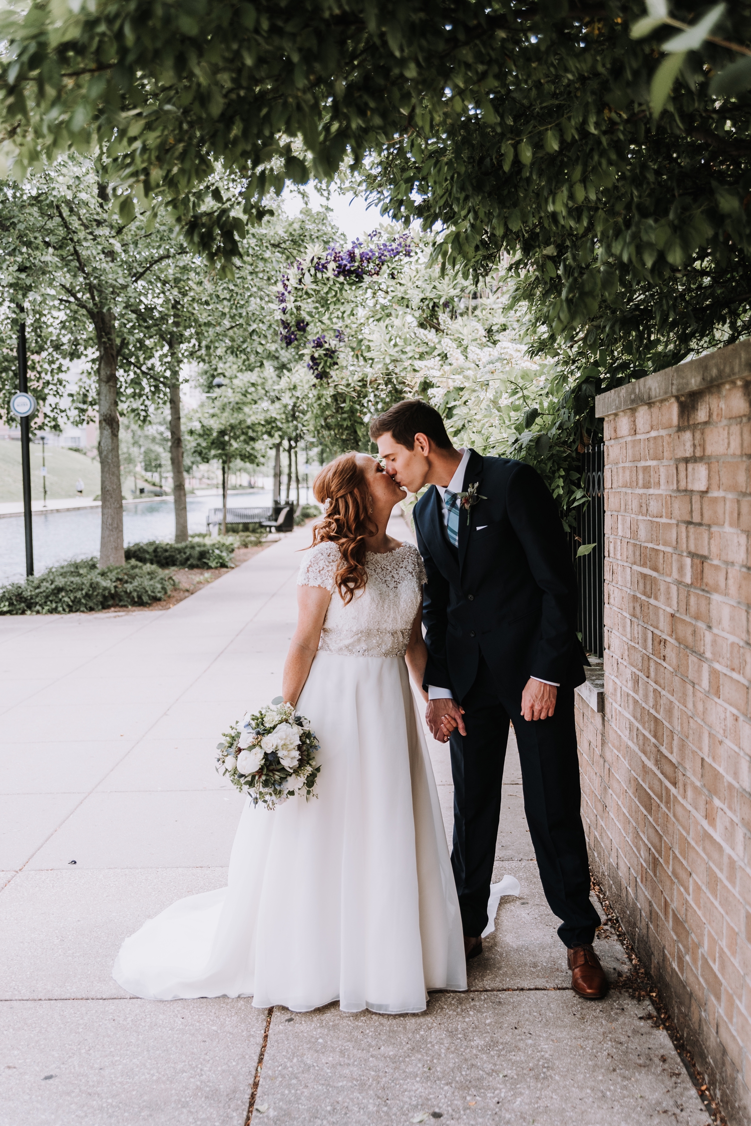 Gorgeous Wedding Photos - Classic Indianapolis Wedding - Canal 337 Wedding - The Overwhelmed Bride Wedding Blog