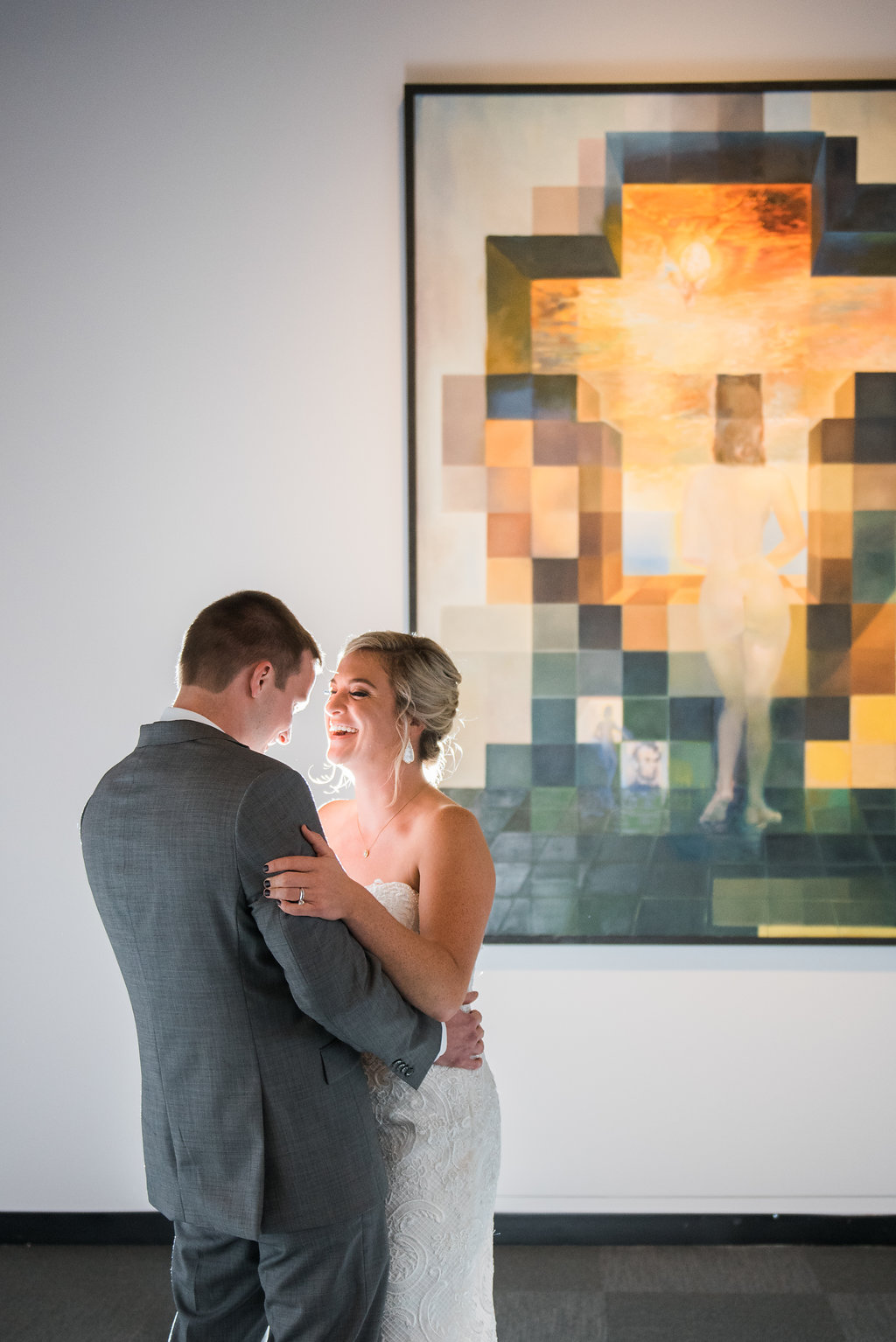 Gorgeous Bride and Groom Wedding Photos - Minimalist Wedding - Tampa Wedding Venue