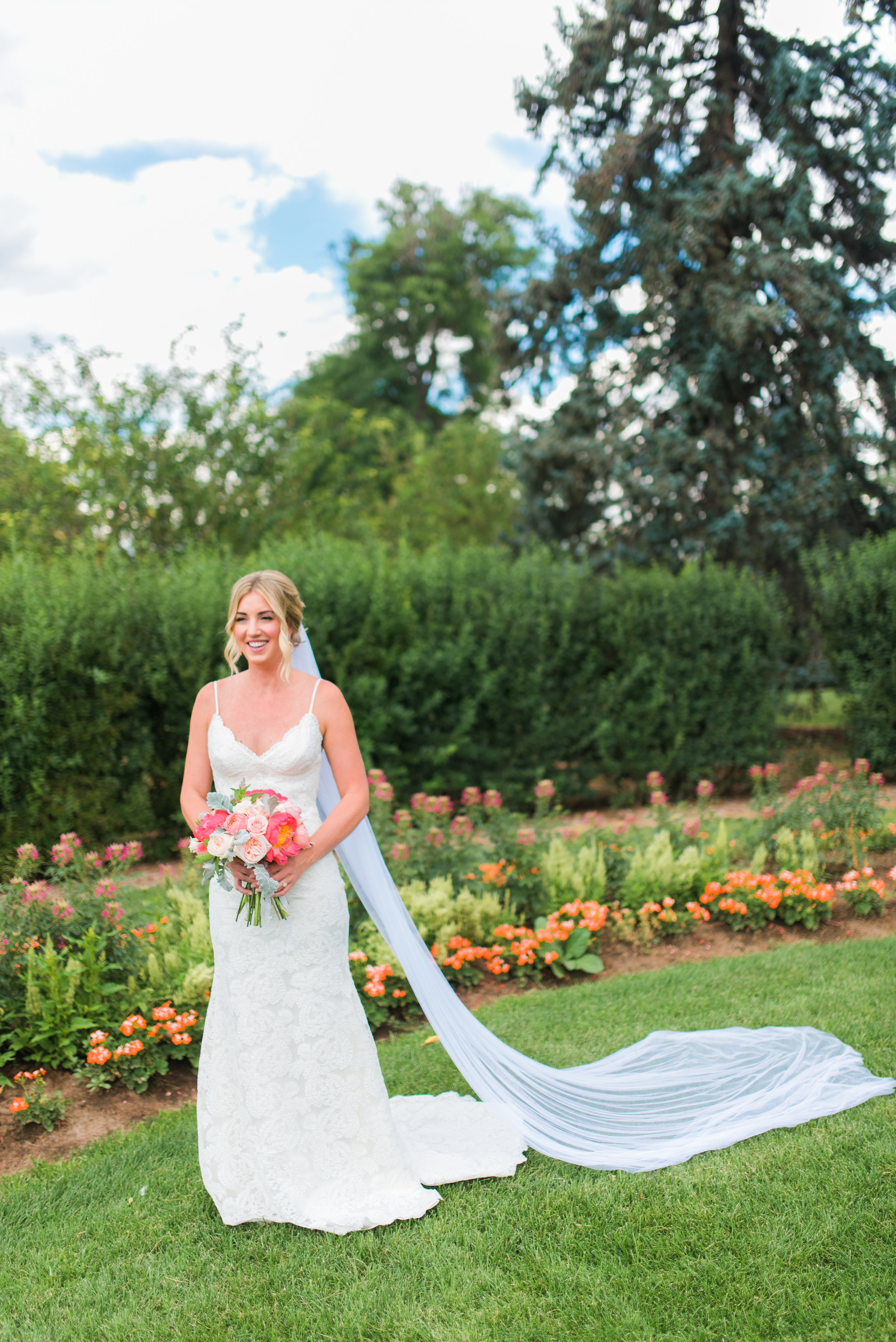 Denver Museum of Nature and Science Wedding - The Overwhelmed Bride Wedding Blog