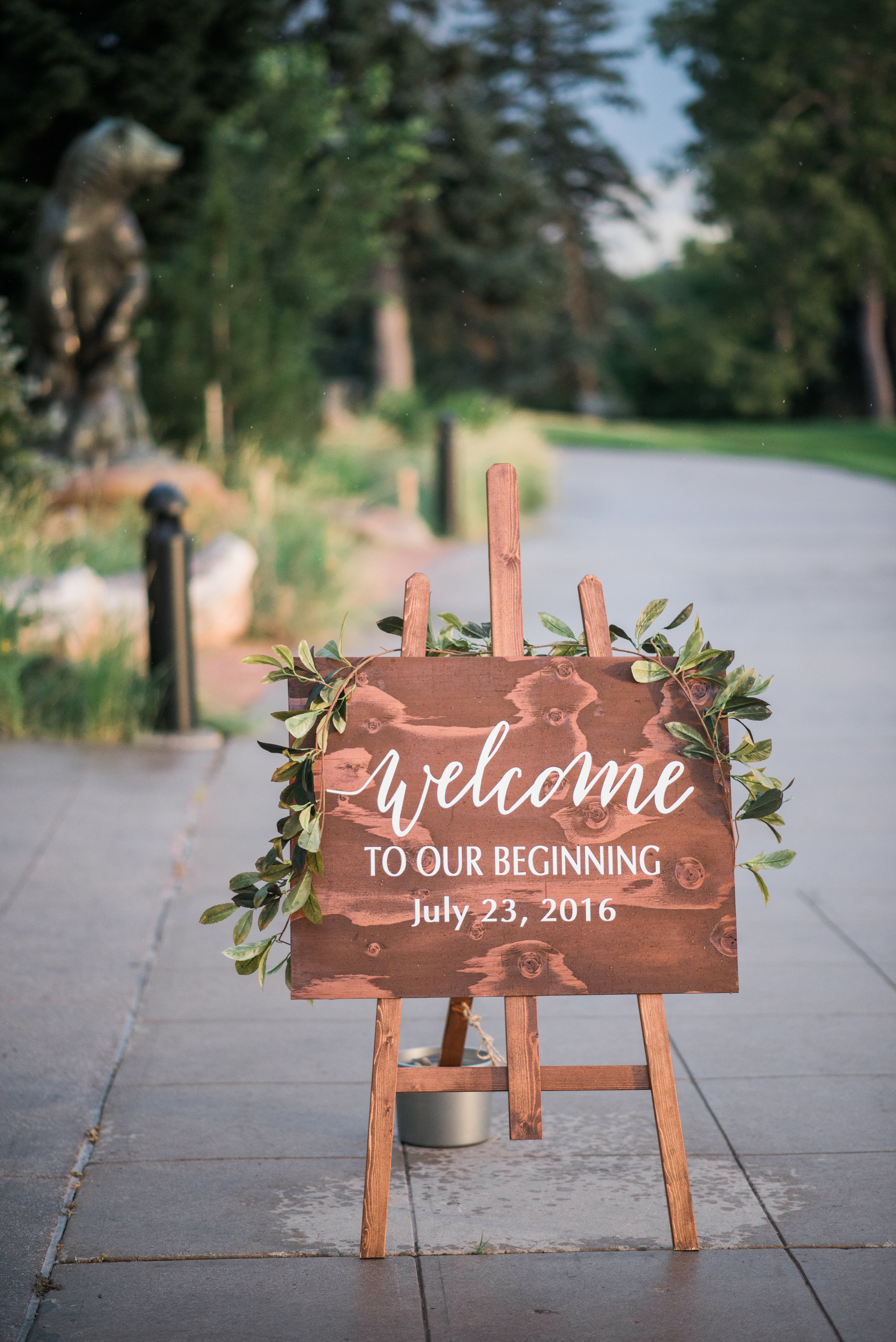 Denver Museum of Nature and Science Wedding - The Overwhelmed Bride Wedding Blog