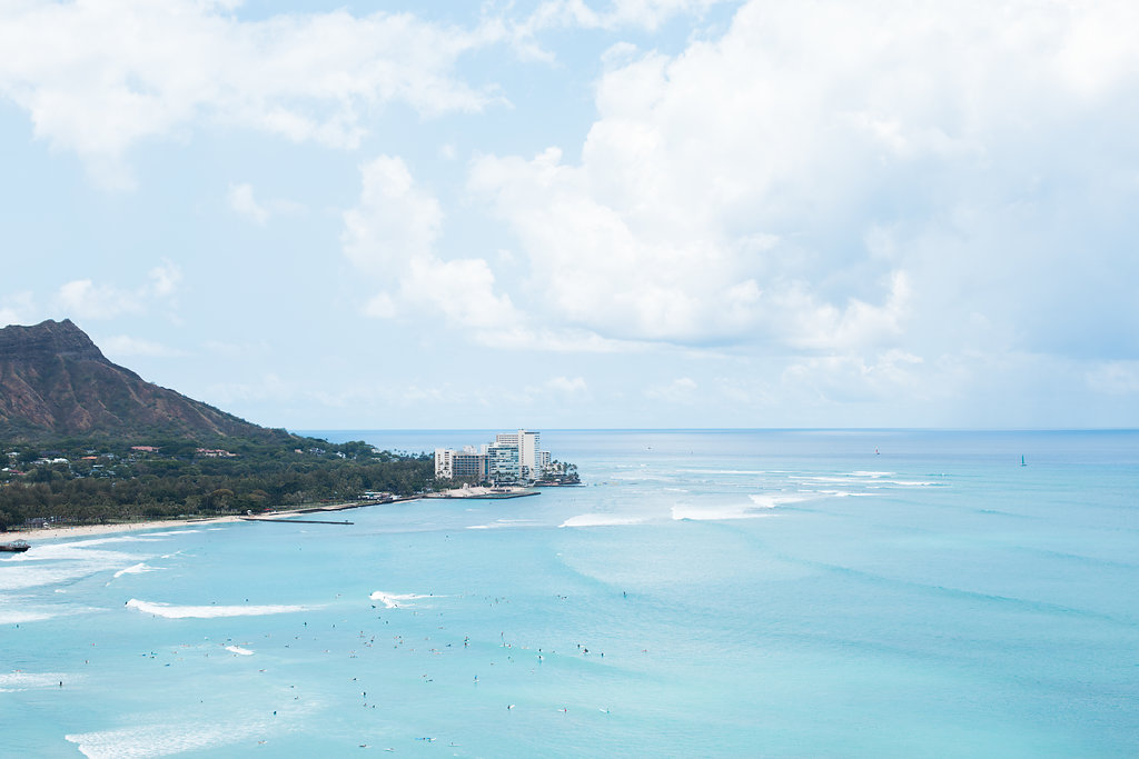 Gorgeous Wedding Photos - Hawaii Wedding Venue - The Overwhelmed Bride Wedding Blog