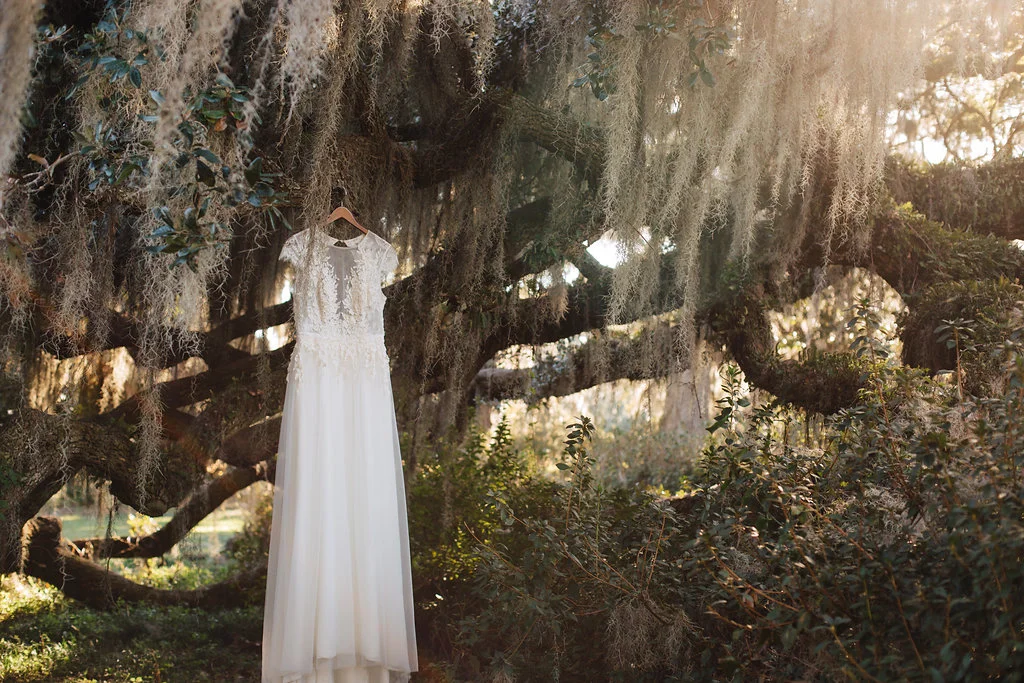 A Jewel-Toned Vintage Plantation Wedding — The Overwhelmed Bride Wedding Blog