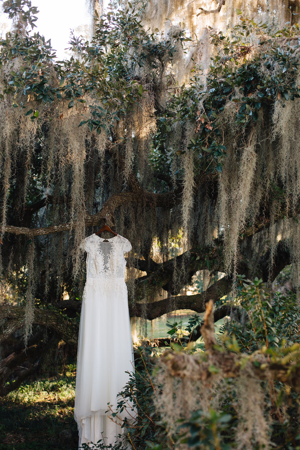 A Jewel-Toned Vintage Plantation Wedding — The Overwhelmed Bride Wedding Blog