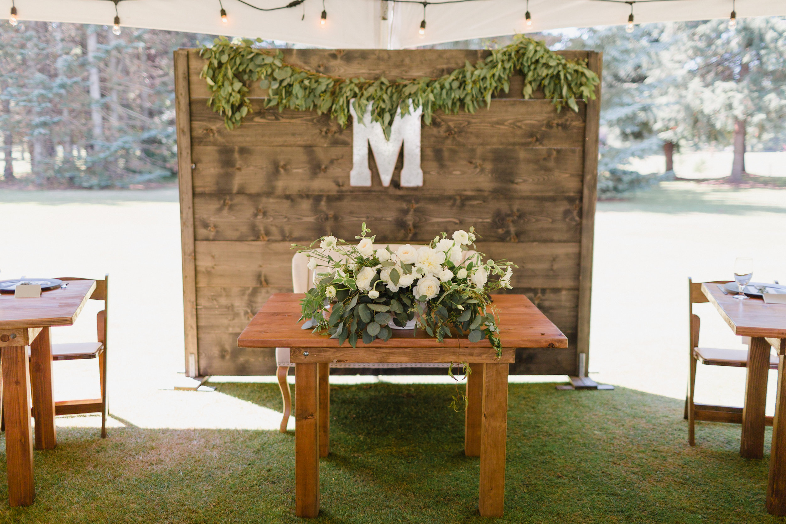 Rustic Wedding Decor - Raspberry Ridge Golf Course Wedding — The Overwhelmed Bride Wedding Blog