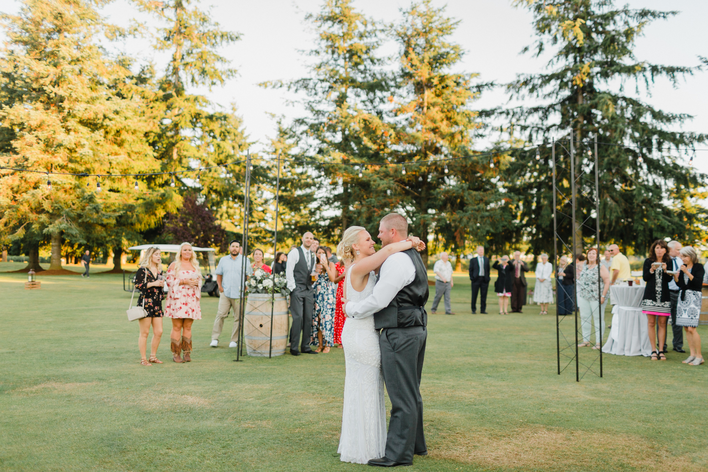 Rustic Wedding Decor - Raspberry Ridge Golf Course Wedding — The Overwhelmed Bride Wedding Blog