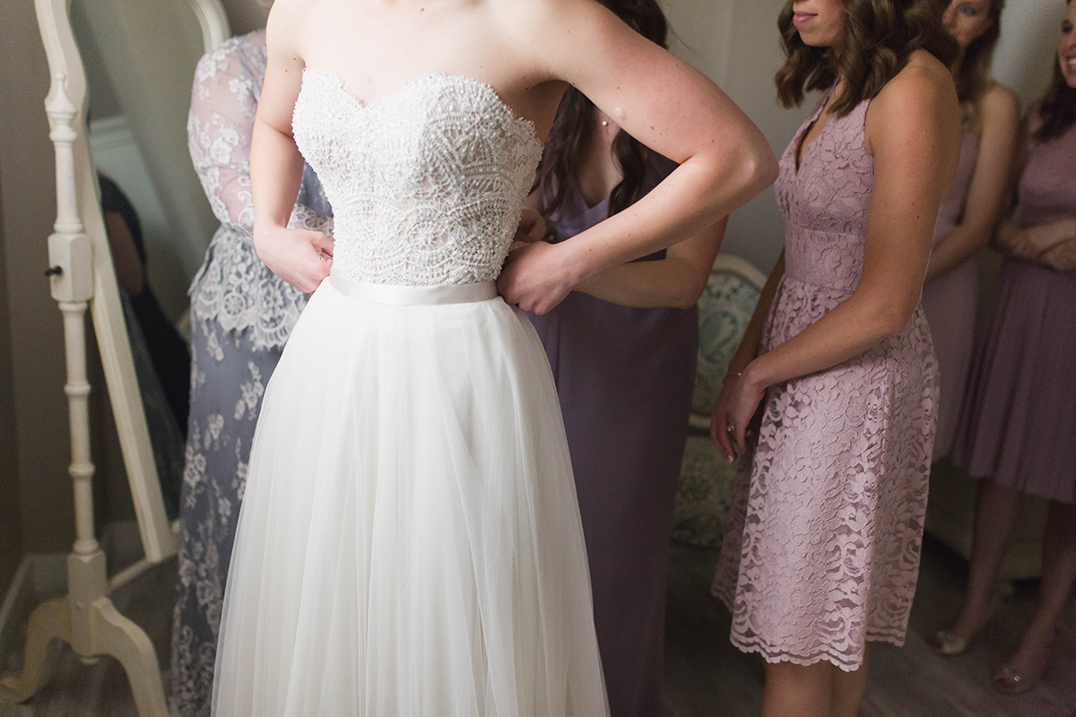 A Blush + White Shadow Creek Virgina Wedding — The Overwhelmed Bride Wedding Blog