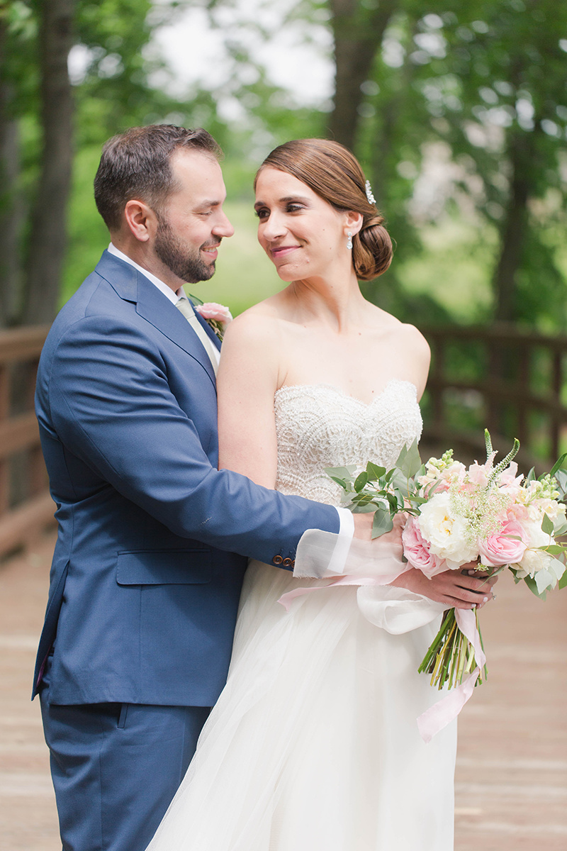 A Blush + White Shadow Creek Virgina Wedding — The Overwhelmed Bride Wedding Blog