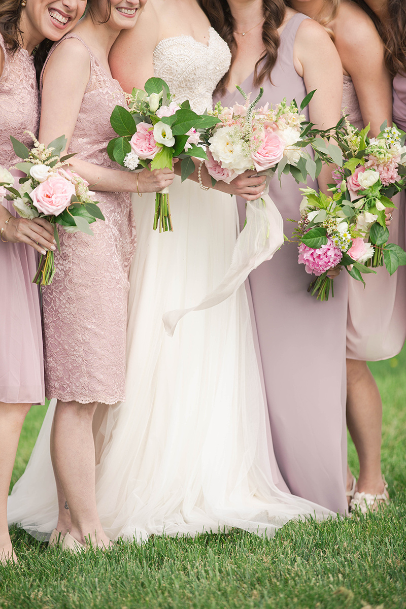 A Blush + White Shadow Creek Virgina Wedding — The Overwhelmed Bride Wedding Blog