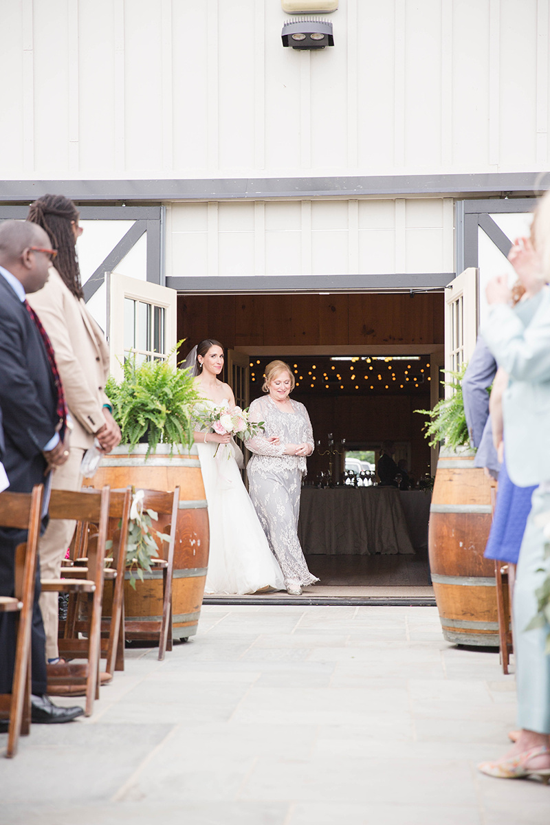 A Blush + White Shadow Creek Virgina Wedding — The Overwhelmed Bride Wedding Blog