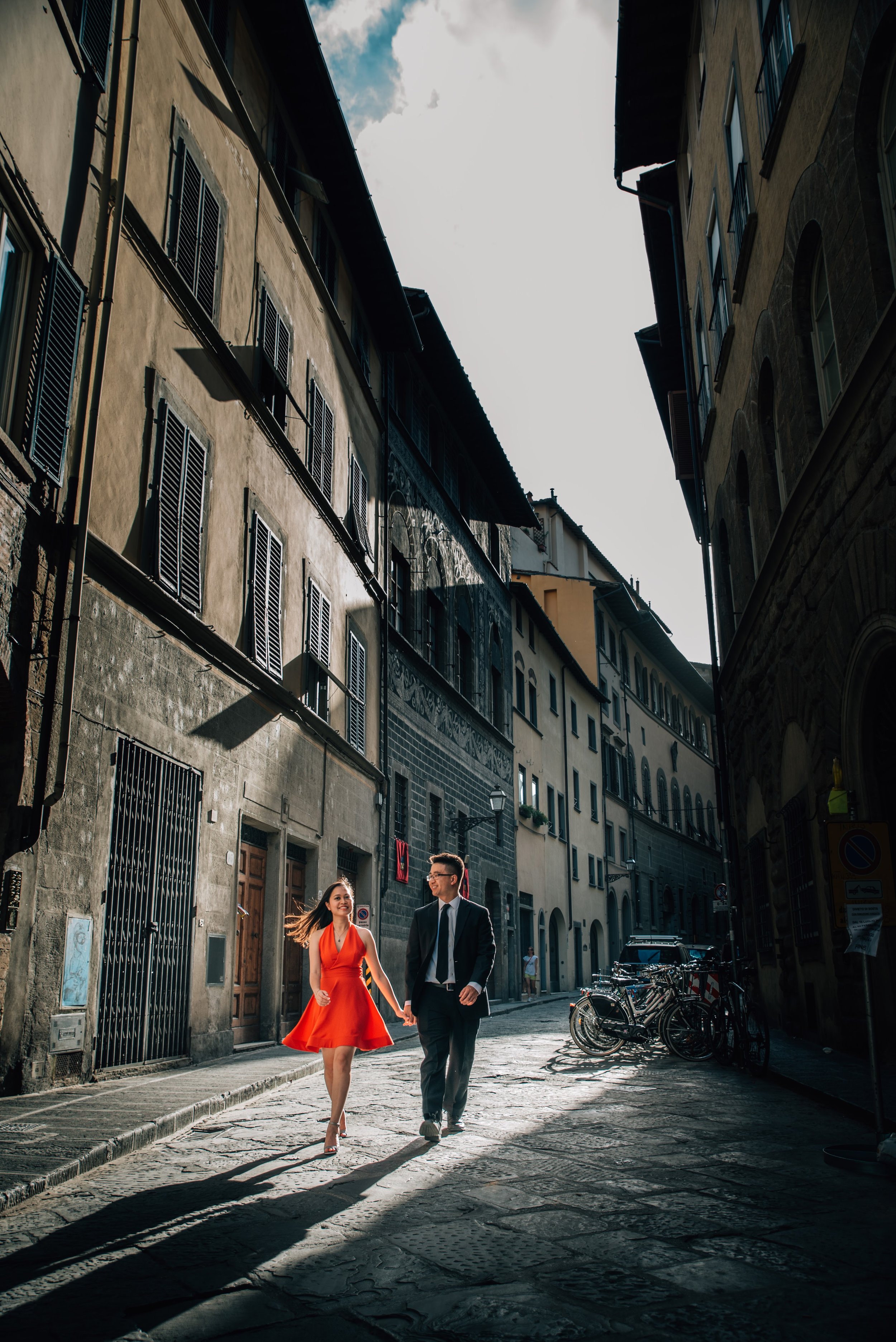 Italy Engagement Photos - Florence, Tuscany, Positano, Amalfi Coast — The Overwhelmed Bride Wedding Blog