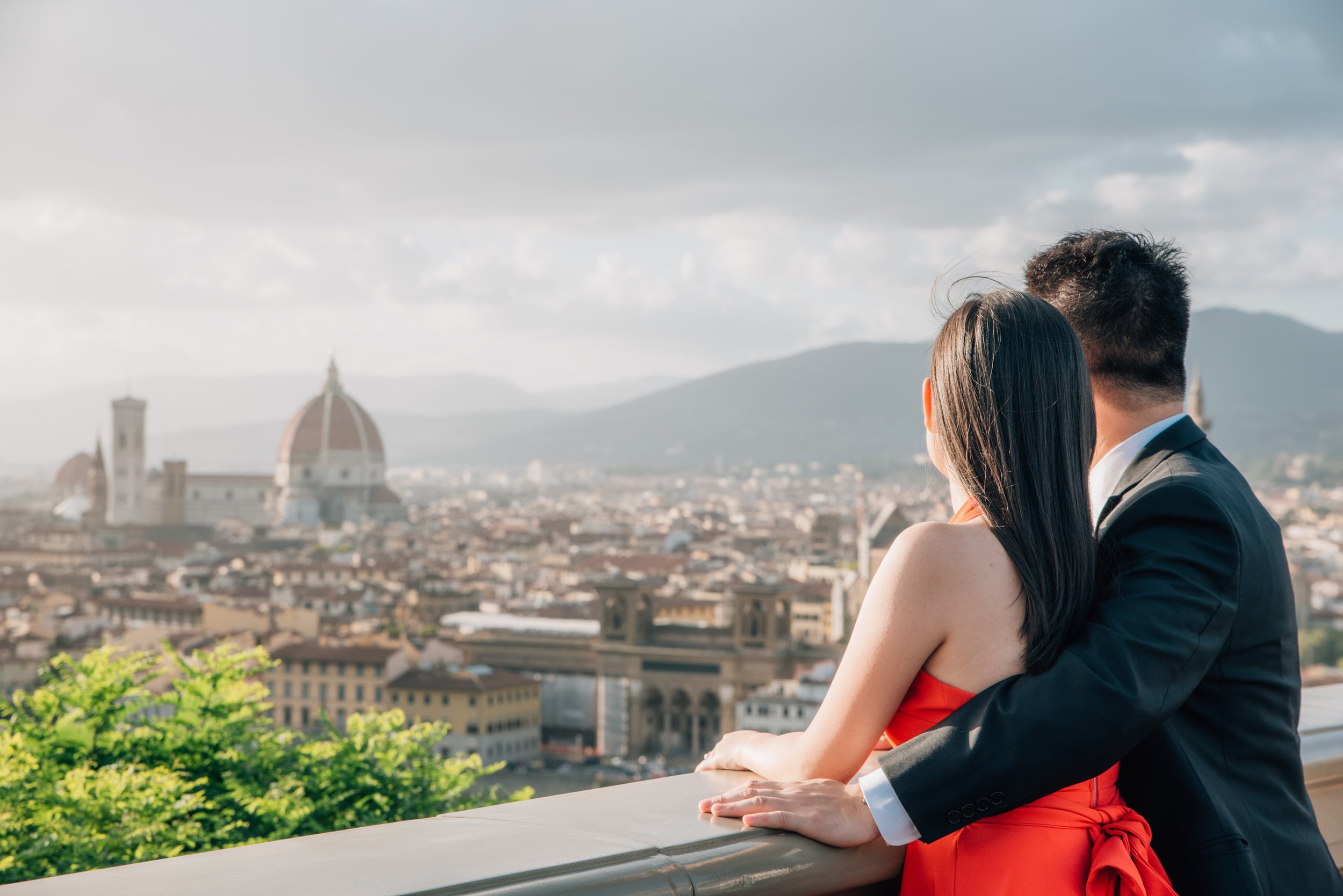 Italy Engagement Photos - Florence, Tuscany, Positano, Amalfi Coast — The Overwhelmed Bride Wedding Blog