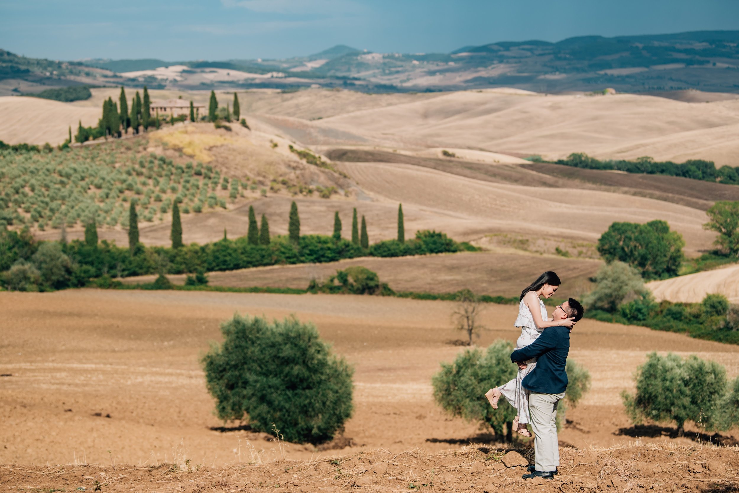 Italy Engagement Photos - Florence, Tuscany, Positano, Amalfi Coast — The Overwhelmed Bride Wedding Blog