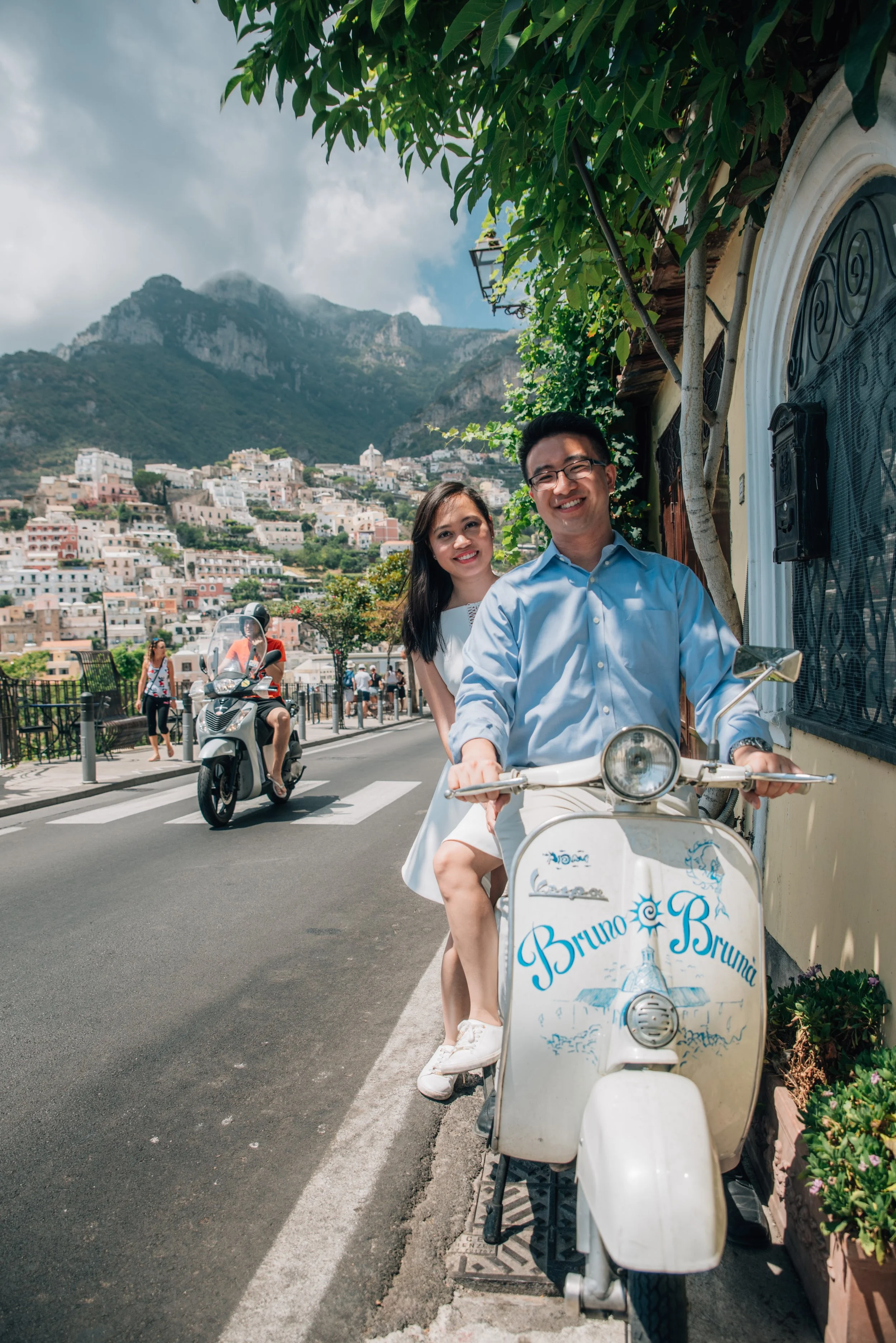 Italy Engagement Photos - Florence, Tuscany, Positano, Amalfi Coast — The Overwhelmed Bride Wedding Blog