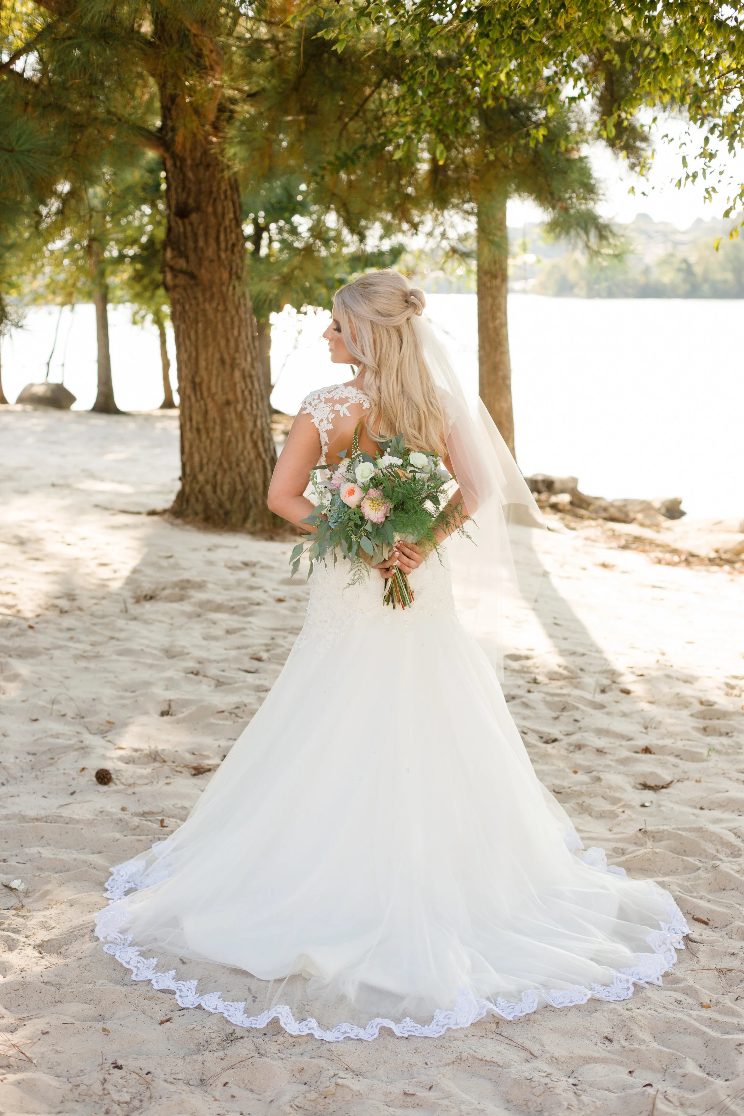 Knoxville Wedding Venue — The Overwhelmed Bride Wedding Blog