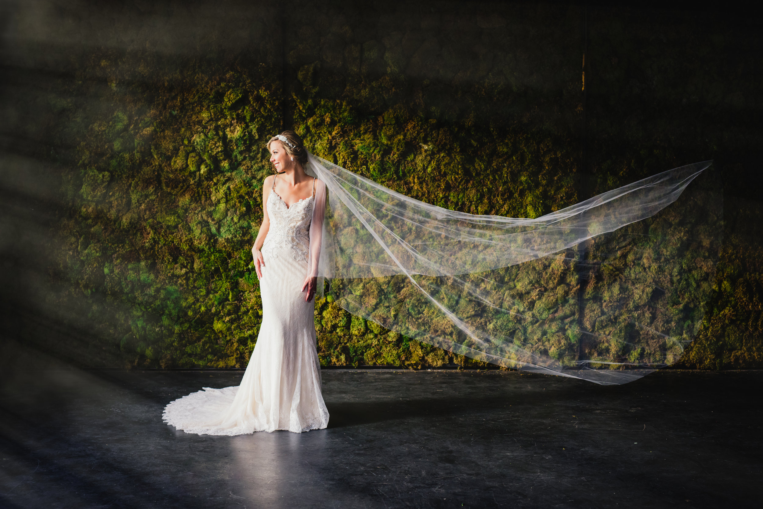 Gatsby-Inspired Styled Wedding — The Overwhelmed Bride Wedding Blog