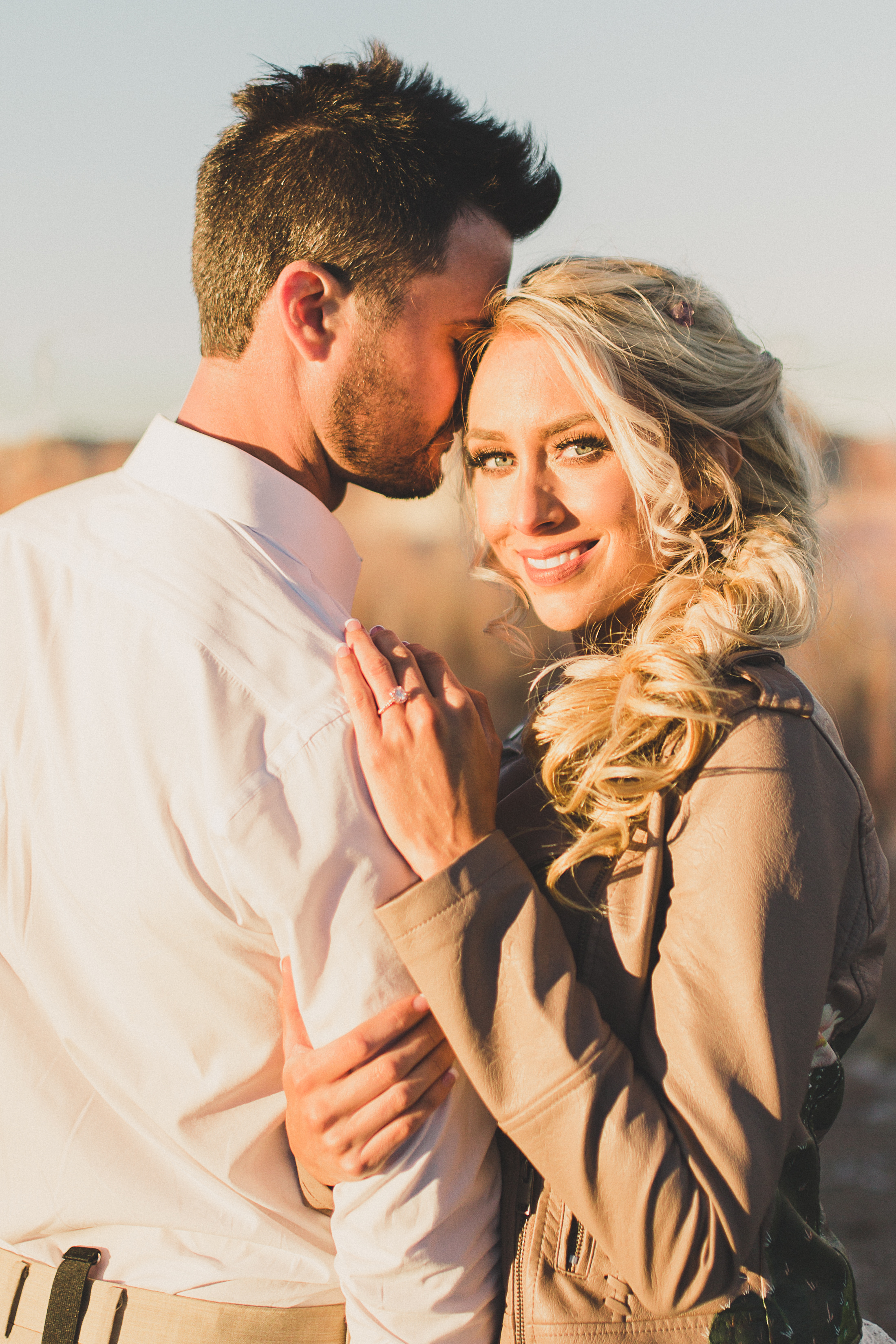 Gorgeous Las Vegas Engagement Photos — The Overwhelmed Bride Wedding Blog