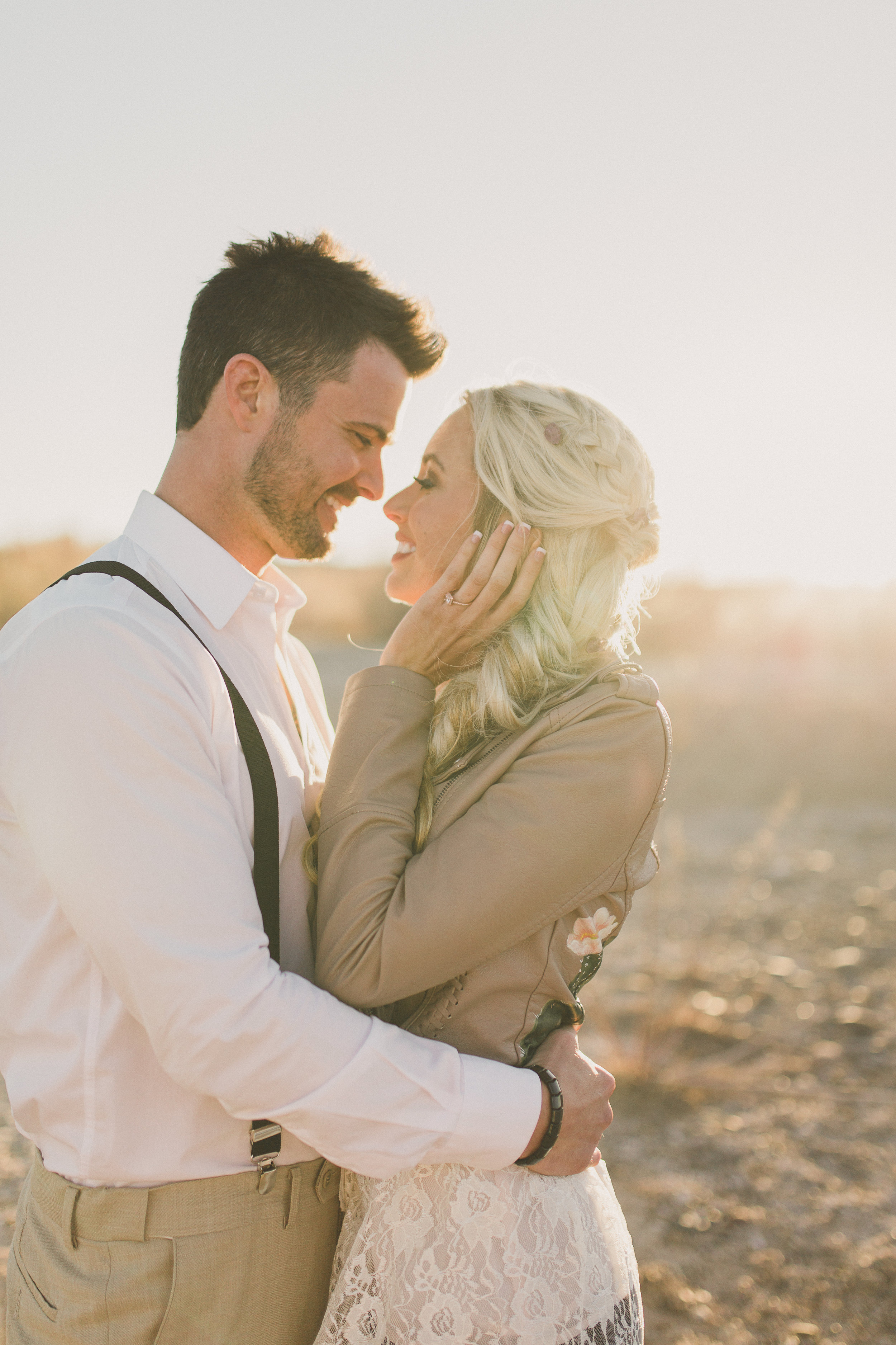 Gorgeous Las Vegas Engagement Photos — The Overwhelmed Bride Wedding Blog