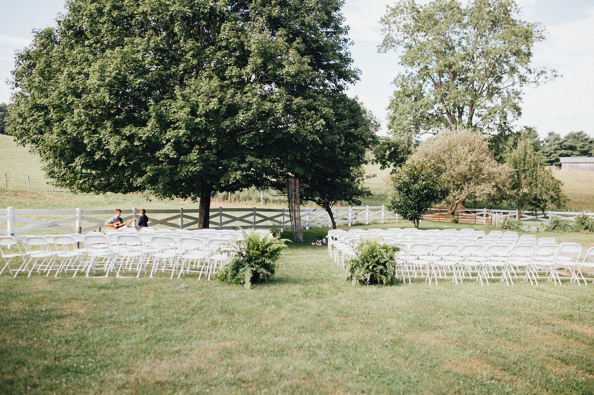 Simplistic Vintage Wedding — The Overwhelmed Bride Wedding Blog