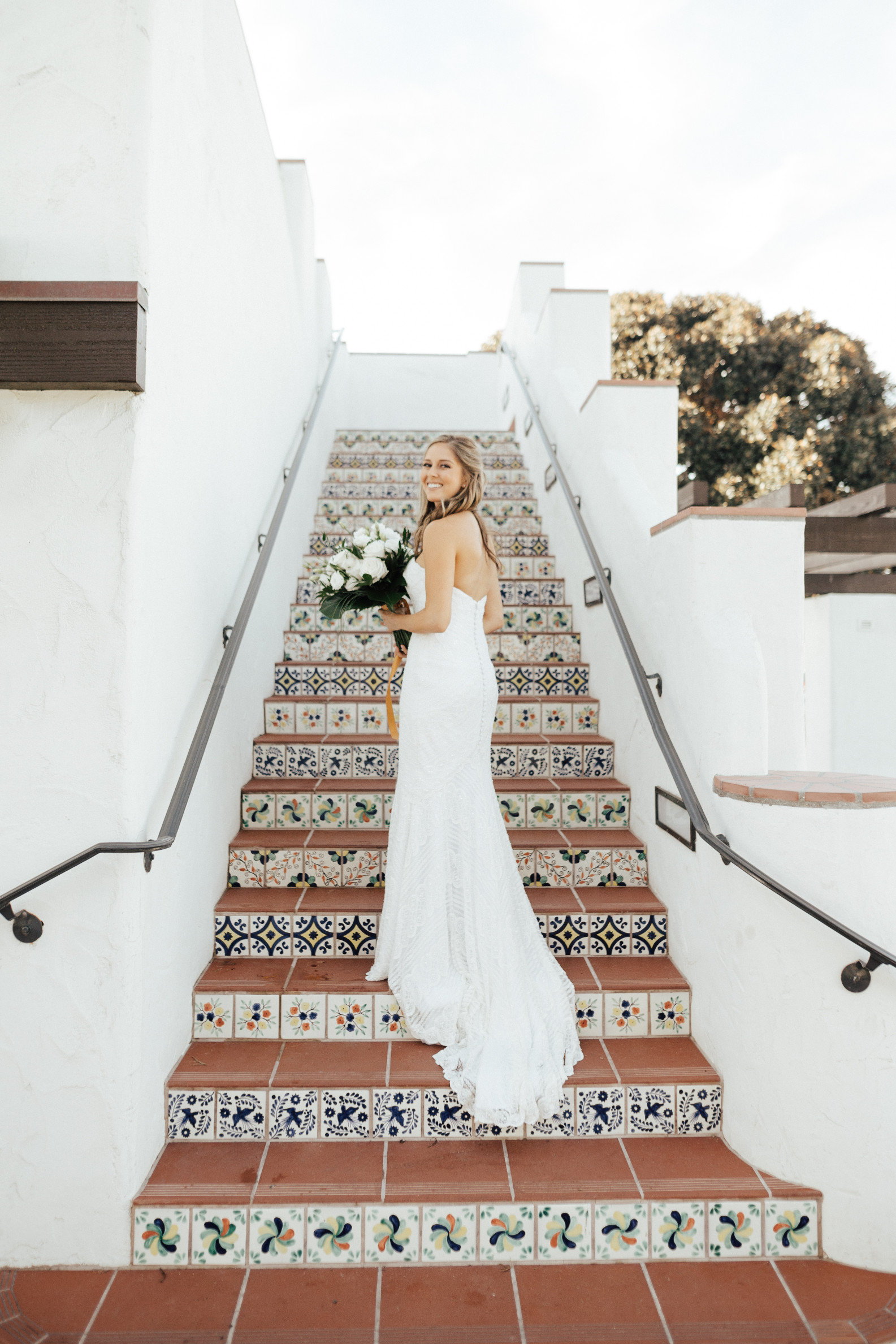 Ole Hanson Beach Club Wedding - Orange County Wedding Venue - The Overwhelmed Bride Wedding Blog