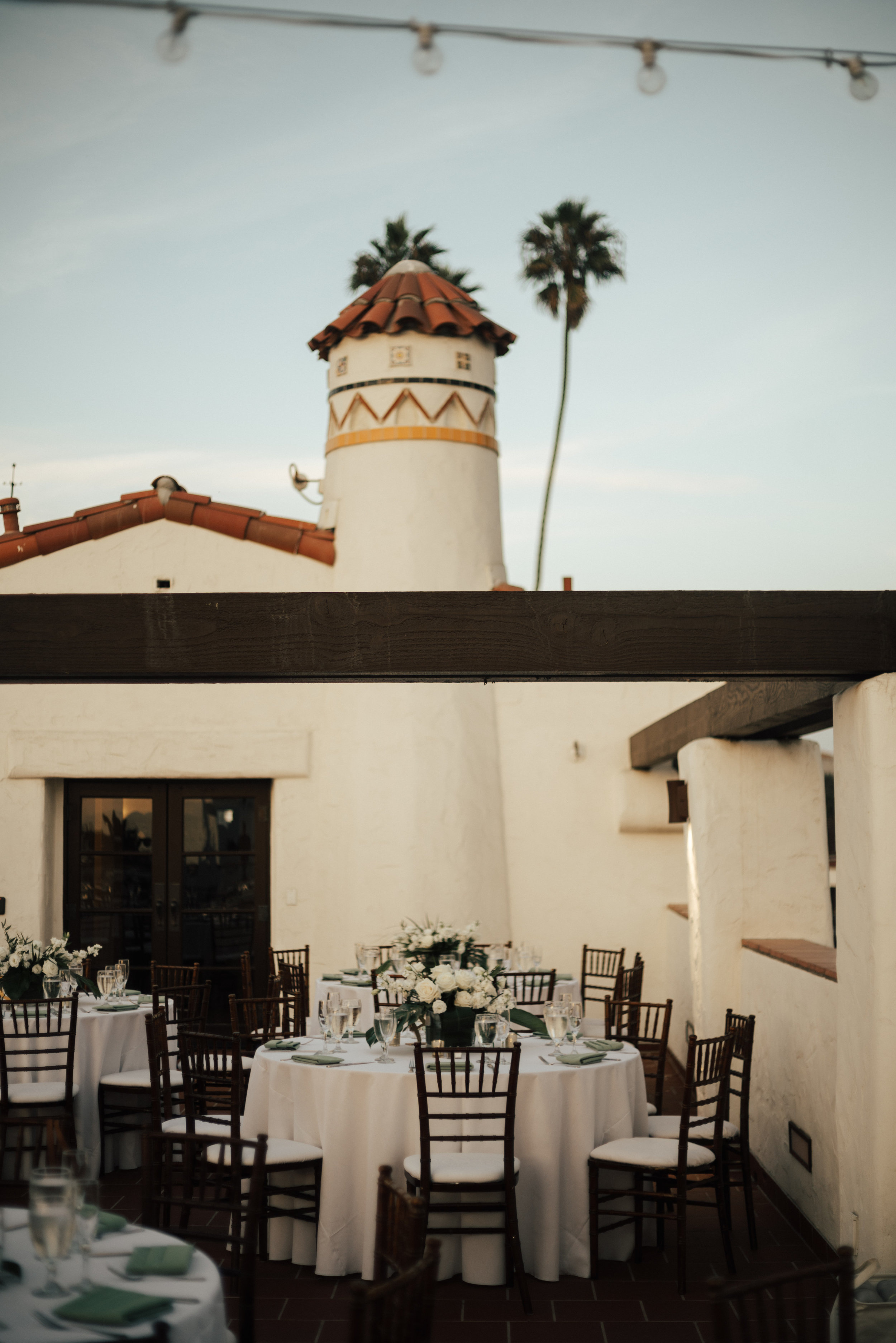 Ole Hanson Beach Club Wedding - Orange County Wedding Venue - The Overwhelmed Bride Wedding Blog