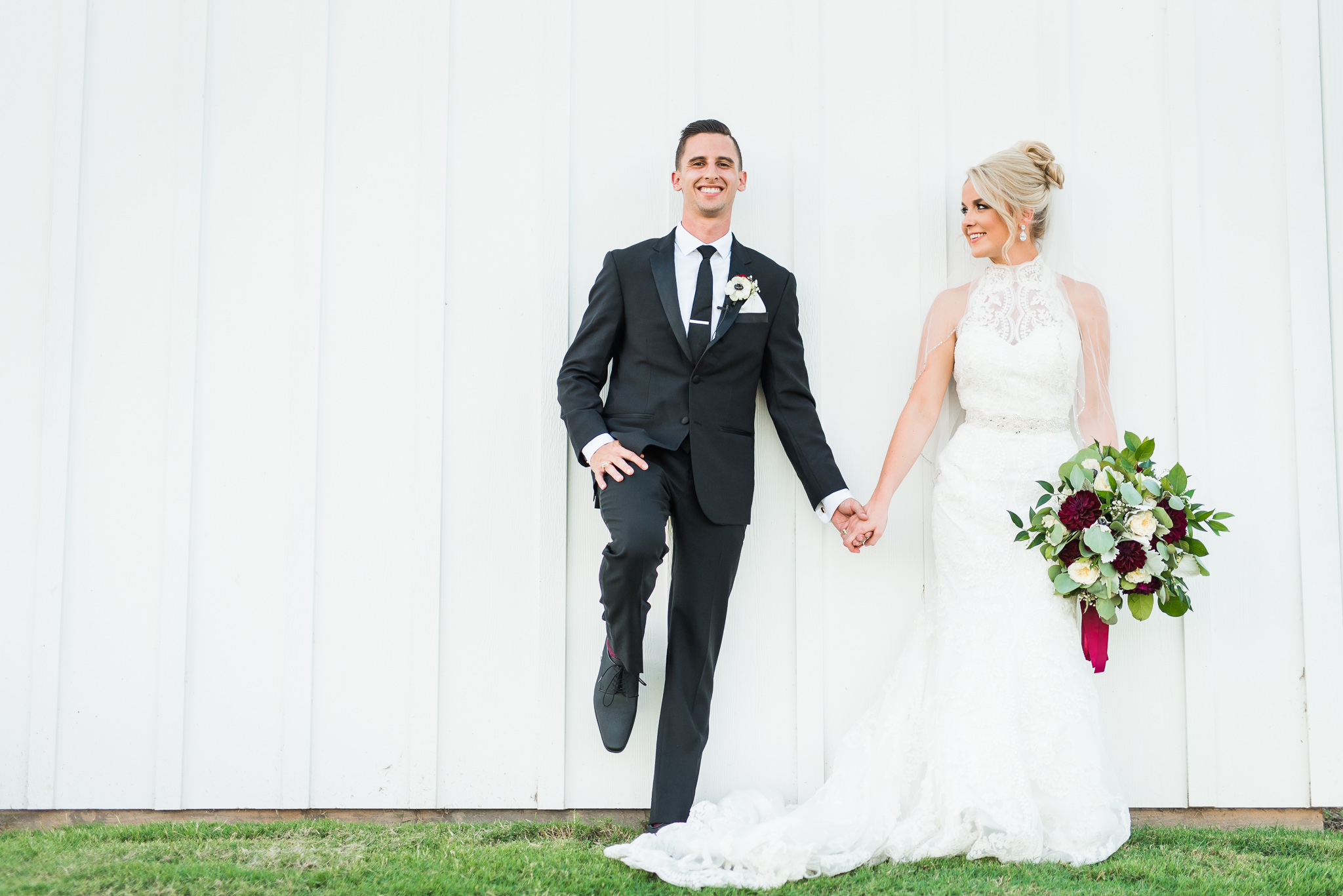 Houston, Texas Farmhouse Wedding Venue — The Overwhelmed Bride Wedding Blog