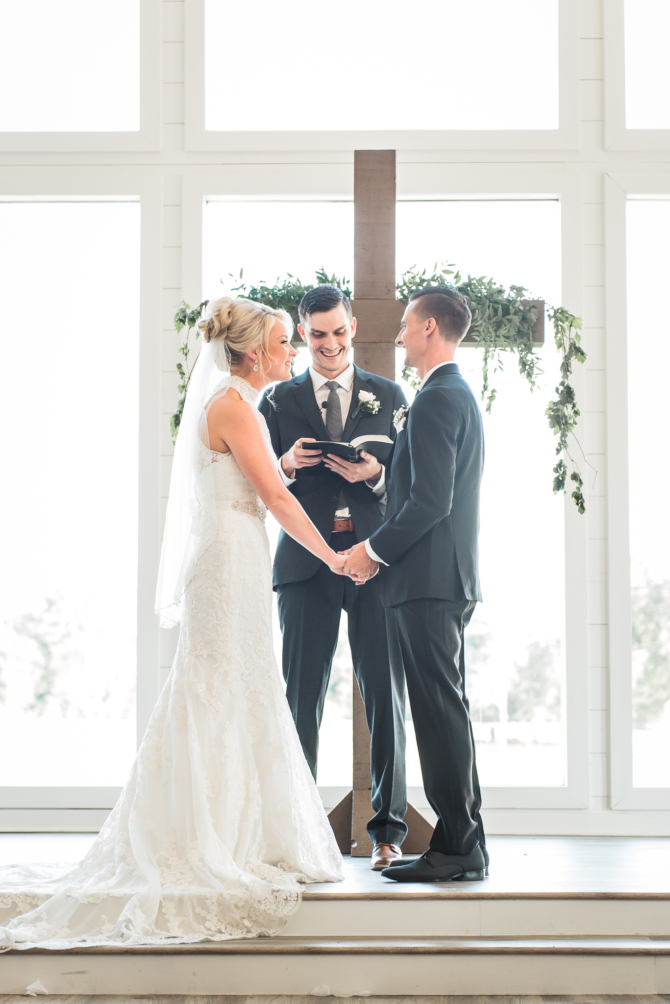 Houston, Texas Farmhouse Wedding Venue — The Overwhelmed Bride Wedding Blog