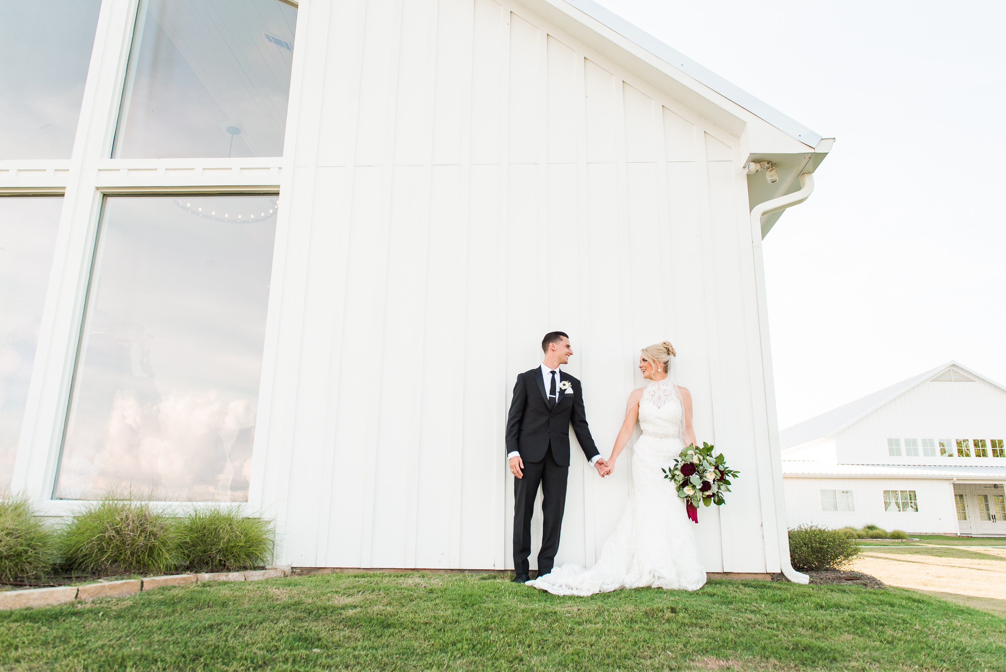 Houston, Texas Farmhouse Wedding Venue — The Overwhelmed Bride Wedding Blog