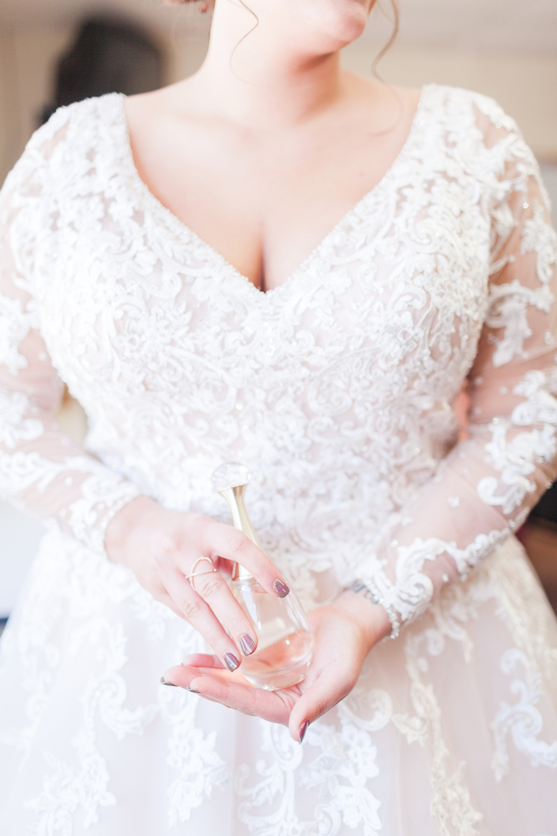 A Romantic Burgundy + White Wisconsin Winter Wedding — The Overwhelmed Bride Wedding Blog