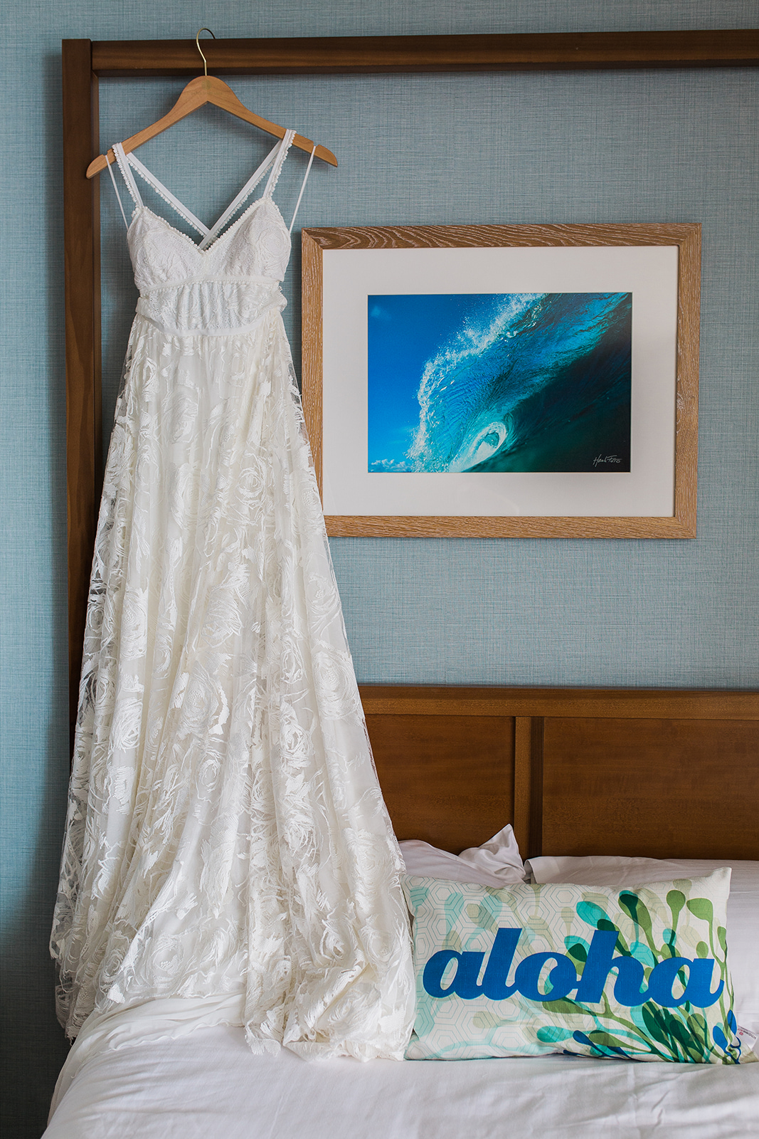 A Turtle Bay Resort Oahu Beach Wedding - The Overwhelmed Bride Wedding Blog