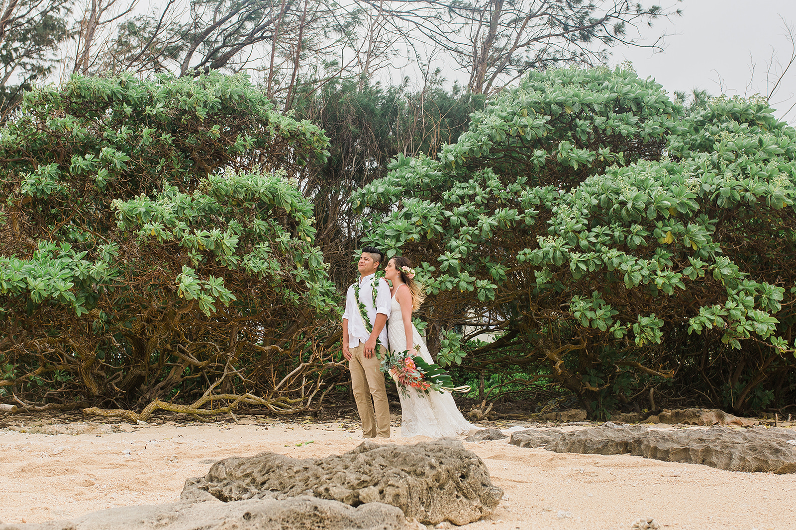 A Turtle Bay Resort Oahu Beach Wedding - The Overwhelmed Bride Wedding Blog