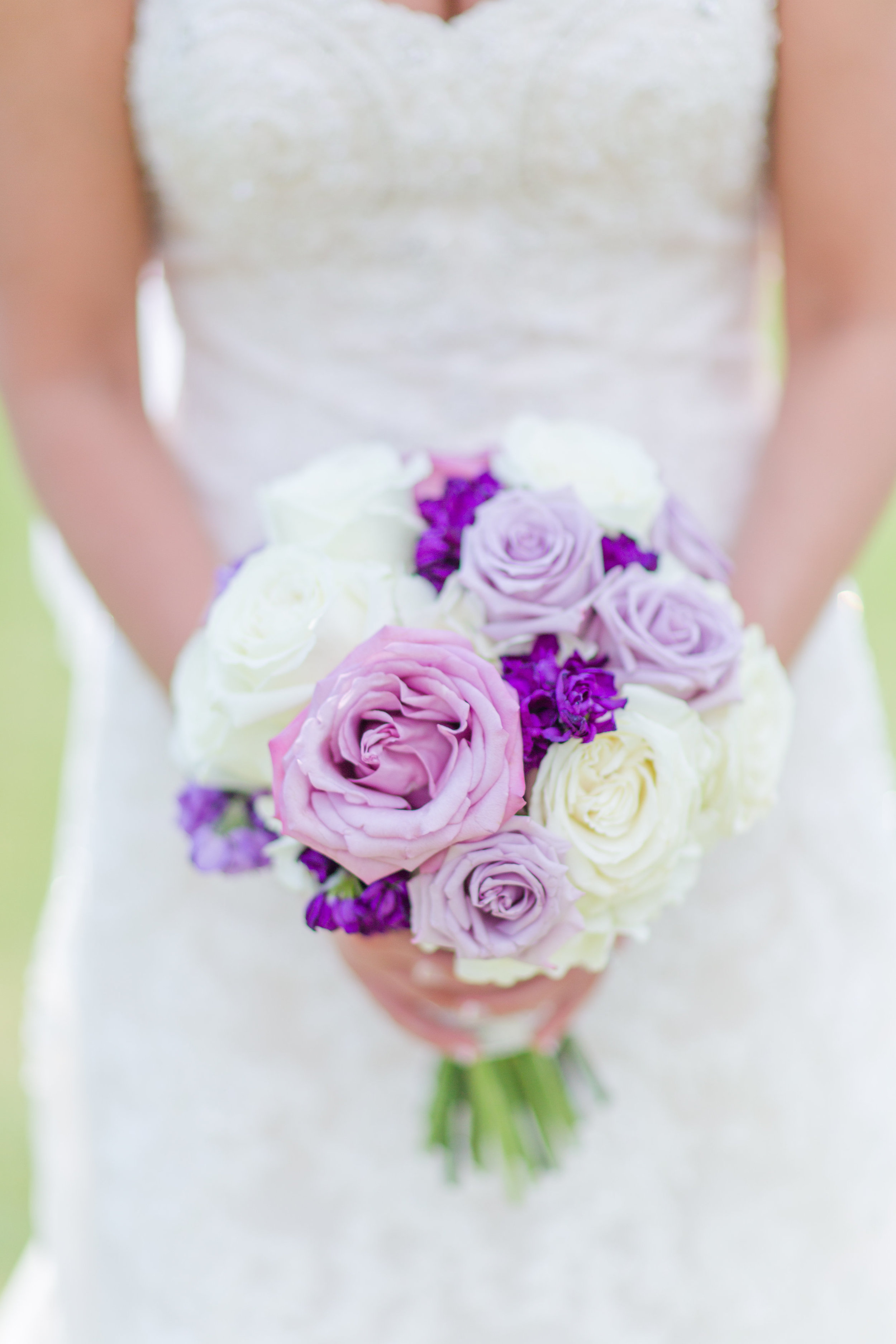 A White + Lilac Romantic Wisconsin Wedding - The Overwhelmed Bride Wedding Blog