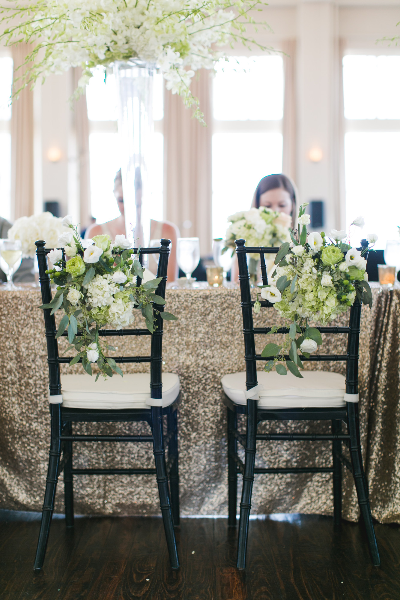 An Ivory + White Downtown Dallas Wedding - The Overwhelmed Bride Wedding Blog