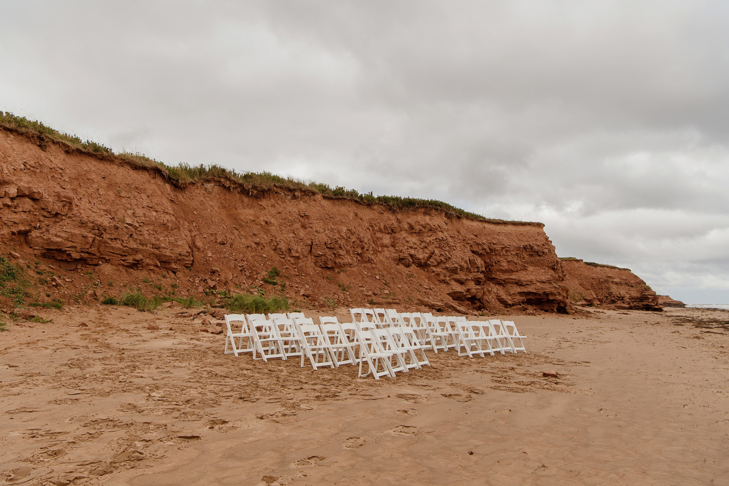 A Prince Edward Island Nova Scotia Wedding - The Overwhelmed Bride Wedding Blog