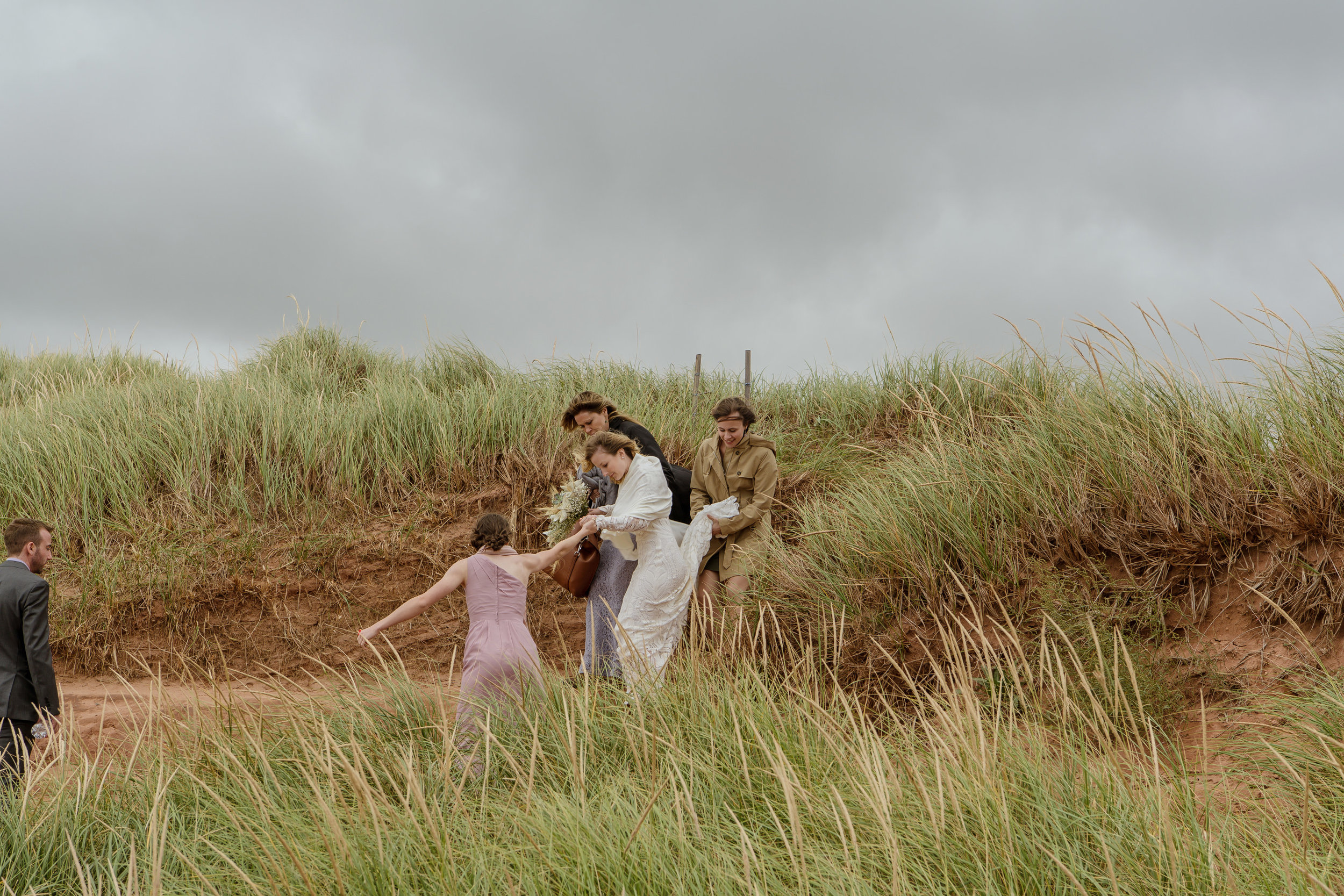 A Prince Edward Island Nova Scotia Wedding - The Overwhelmed Bride Wedding Blog