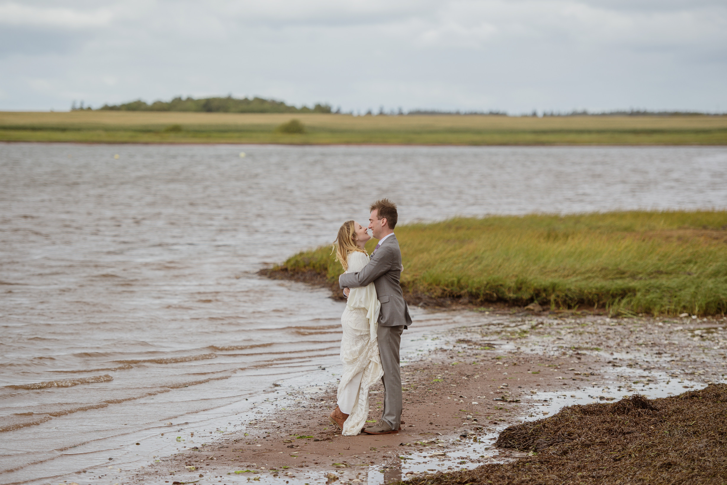 A Prince Edward Island Nova Scotia Wedding - The Overwhelmed Bride Wedding Blog