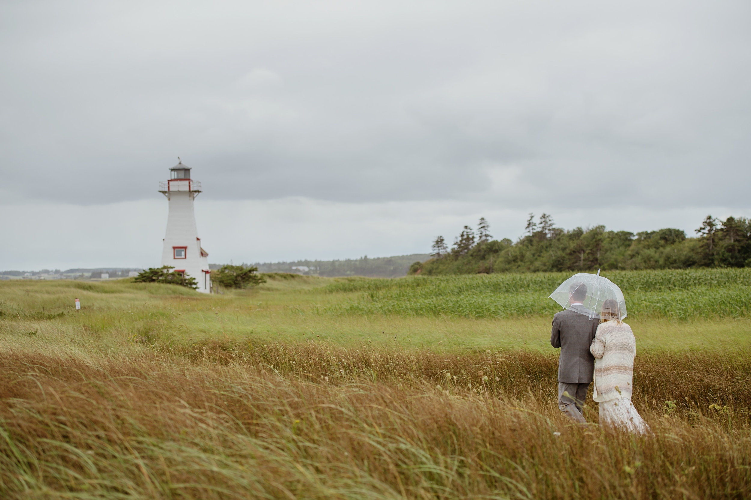 A Prince Edward Island Nova Scotia Wedding - The Overwhelmed Bride Wedding Blog