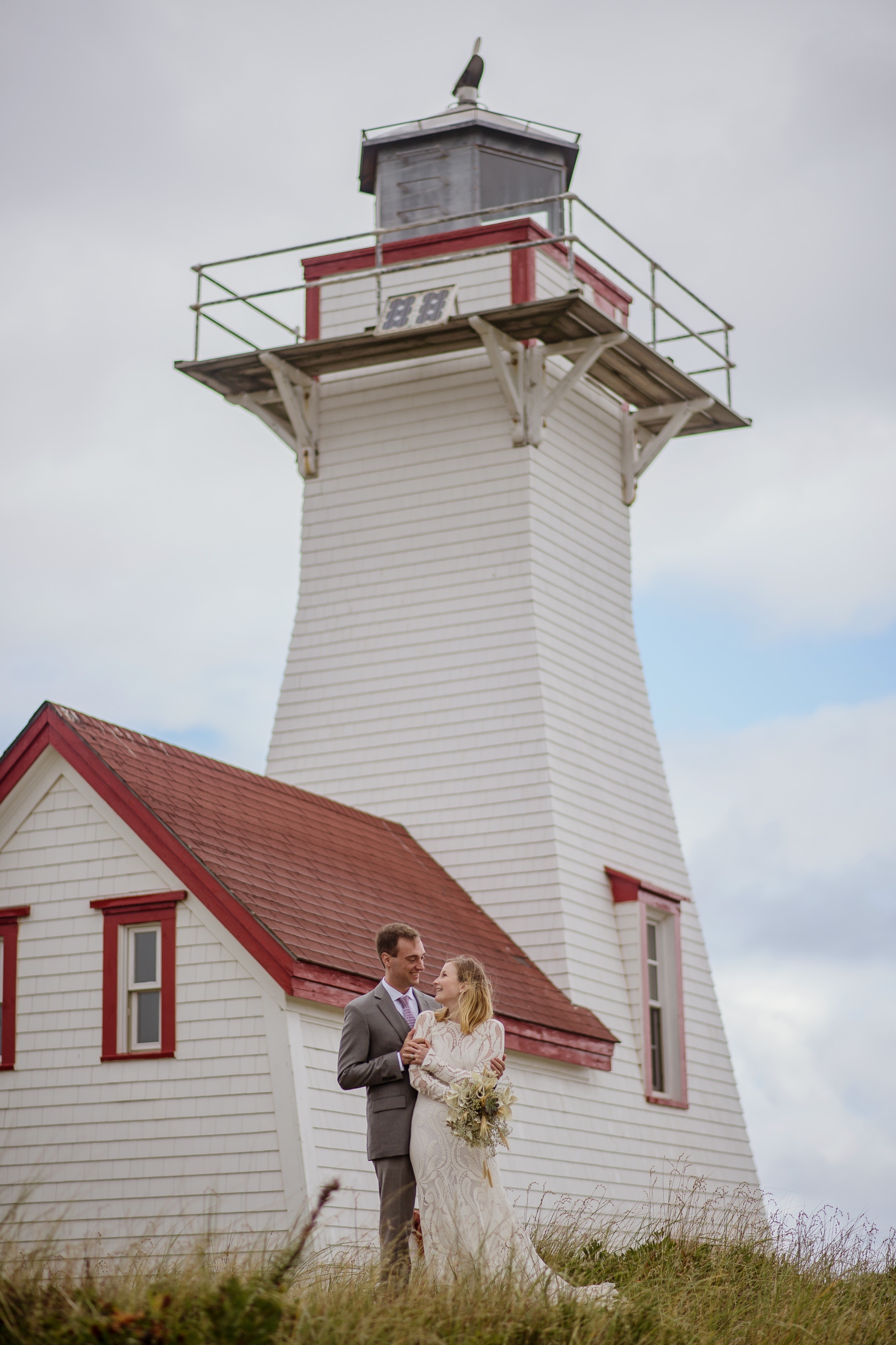 A Prince Edward Island Nova Scotia Wedding - The Overwhelmed Bride Wedding Blog