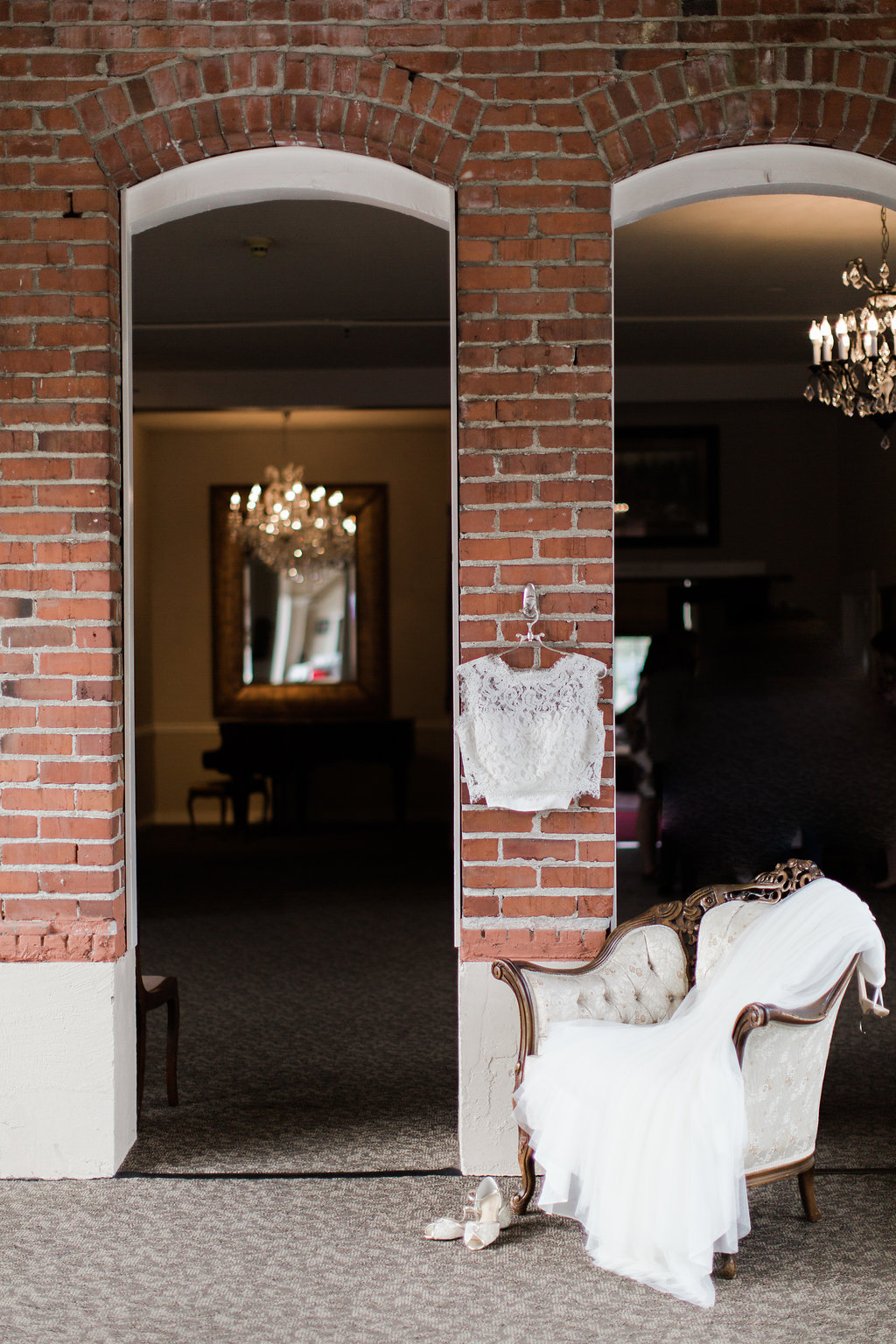 Vintage Seattle Wedding Venue - The Overwhelmed Bride Wedding Blog