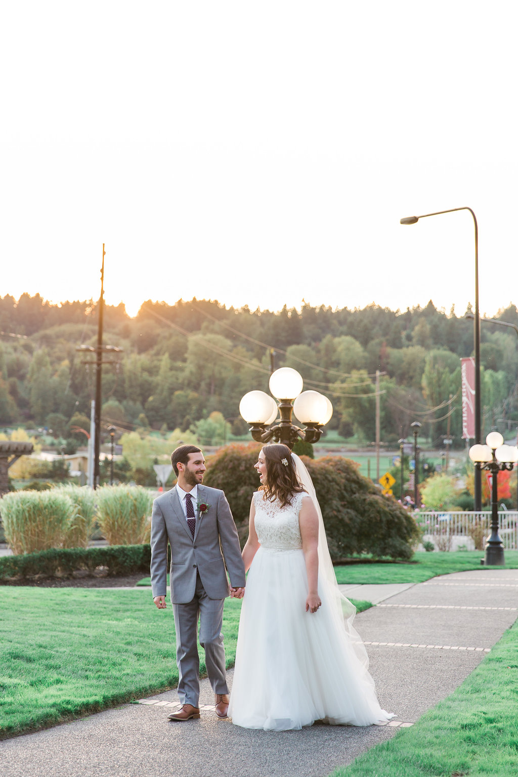 Vintage Seattle Wedding Venue - The Overwhelmed Bride Wedding Blog