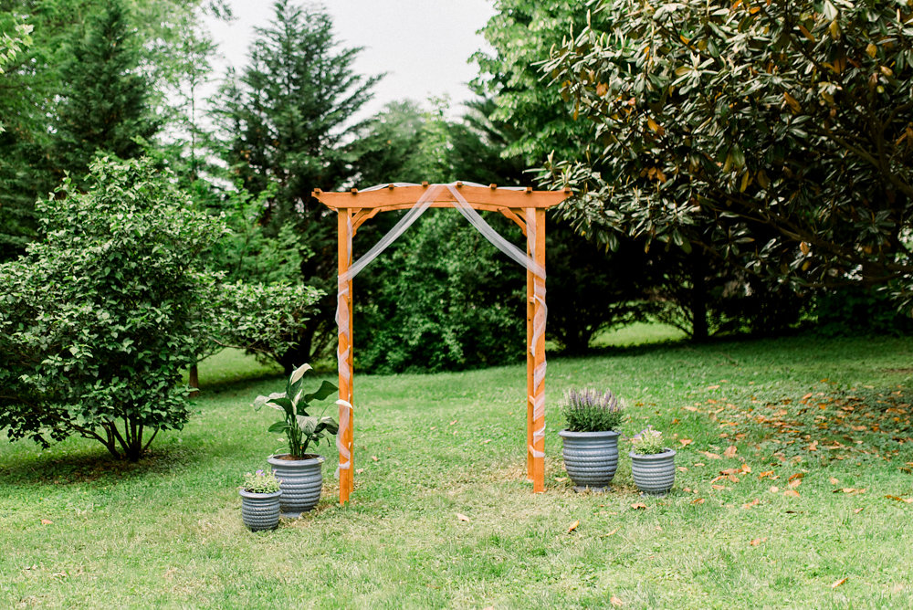 An Intimate Backyard Wedding - The Overwhelmed Bride Wedding Blog