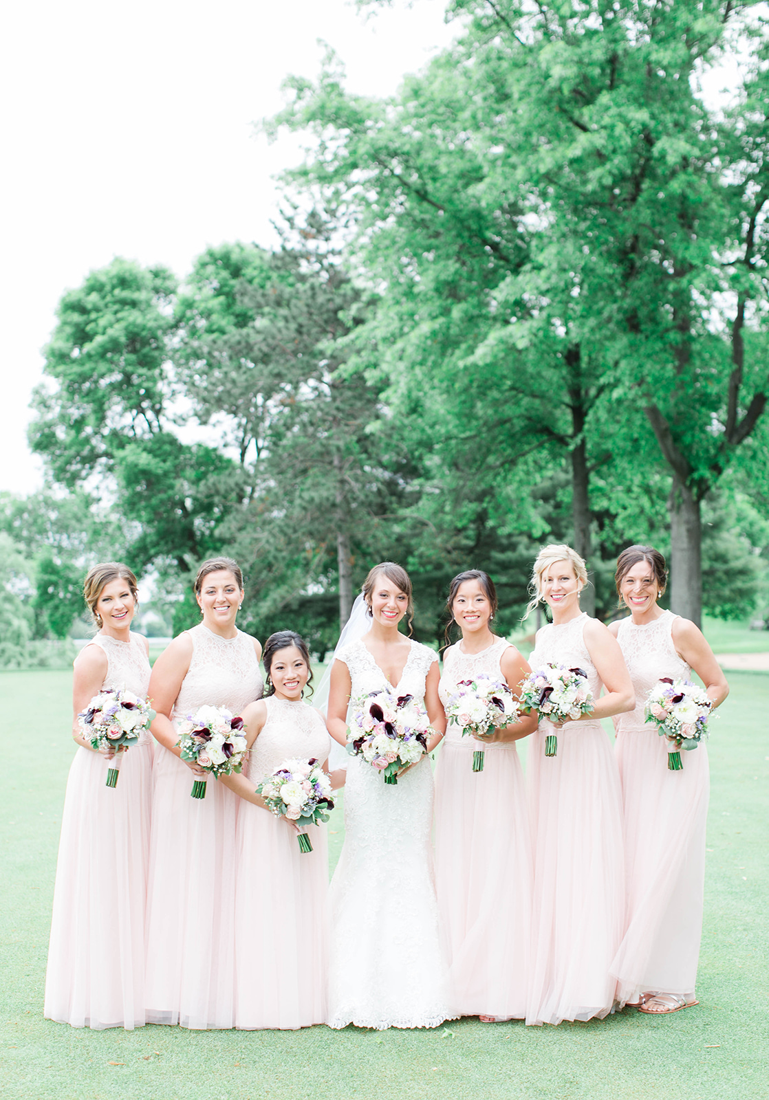 A Romantic Wausau Country Club Wisconsin Wedding - The Overwhelmed Bride Wedding Blog