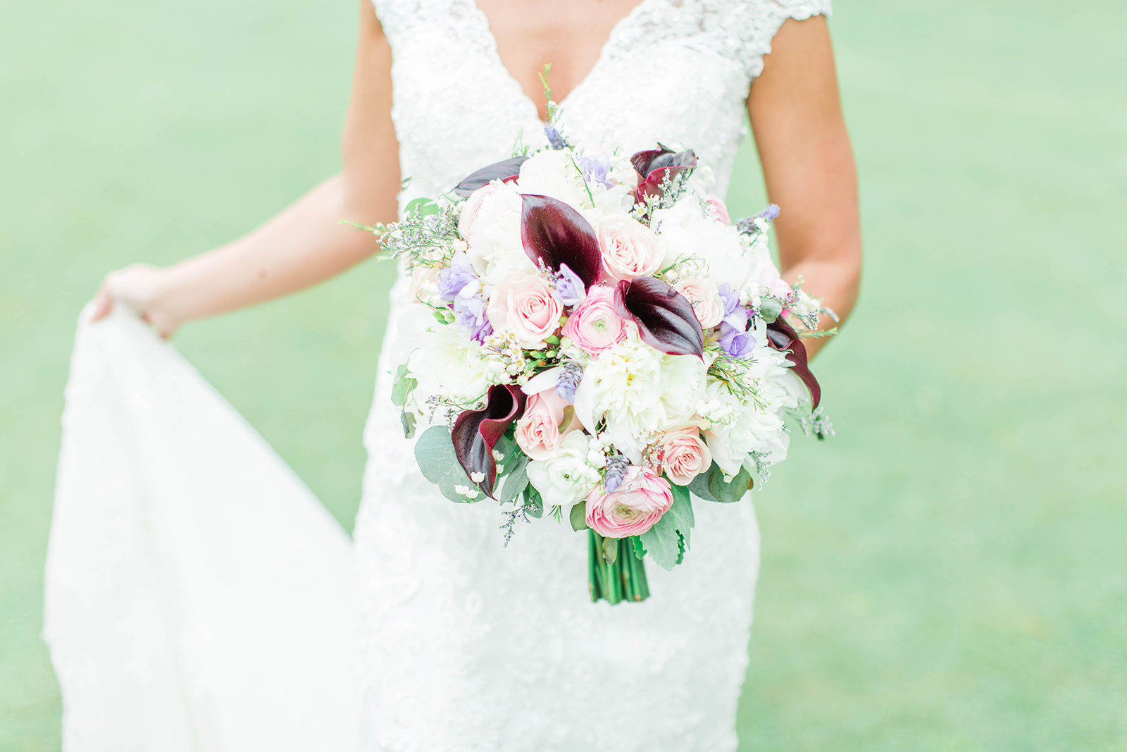 A Romantic Wausau Country Club Wisconsin Wedding - The Overwhelmed Bride Wedding Blog