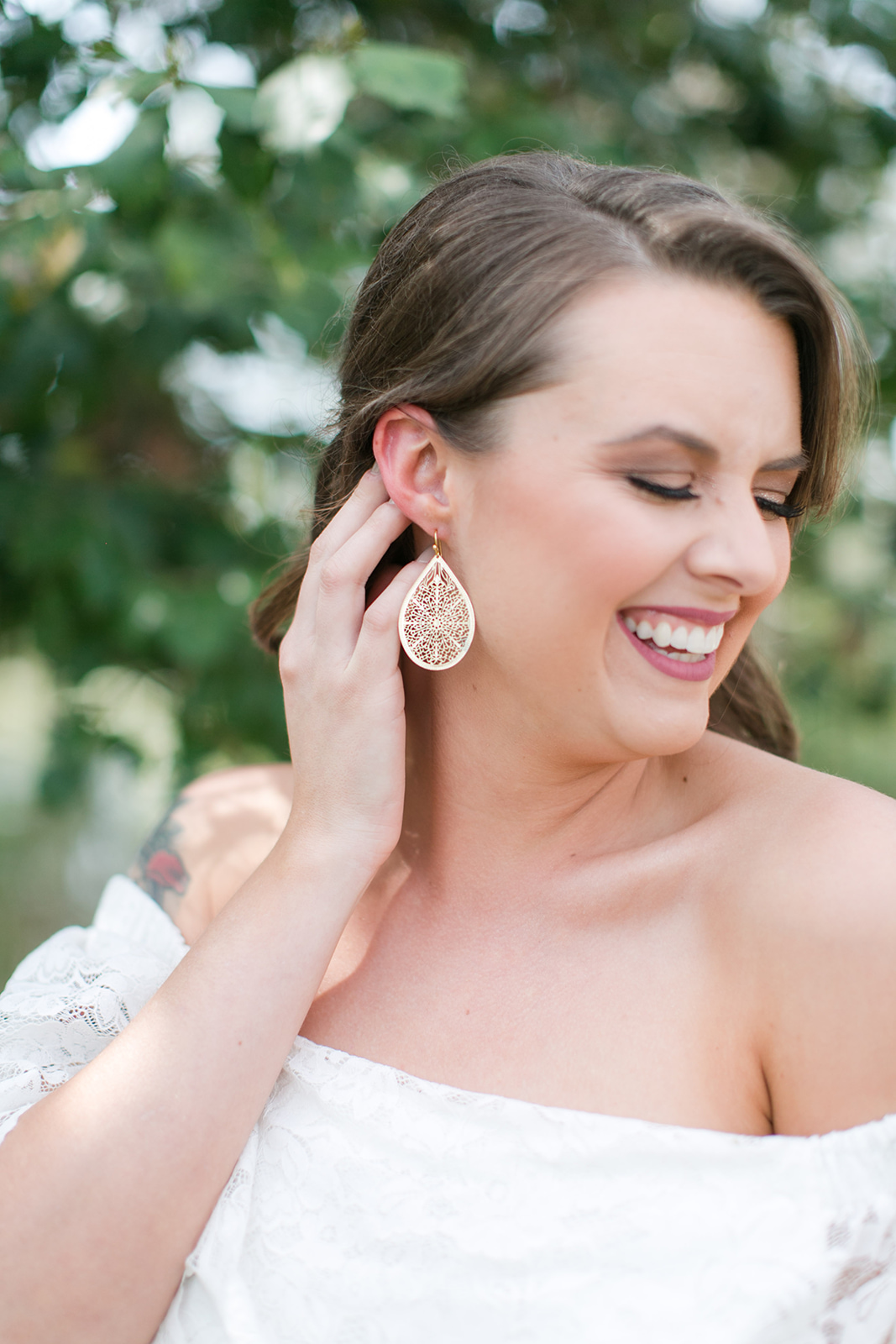 A Garden Georgia Wedding - The Venue at Tryphena’s Garden - The Overwhelmed Bride Wedding Blog